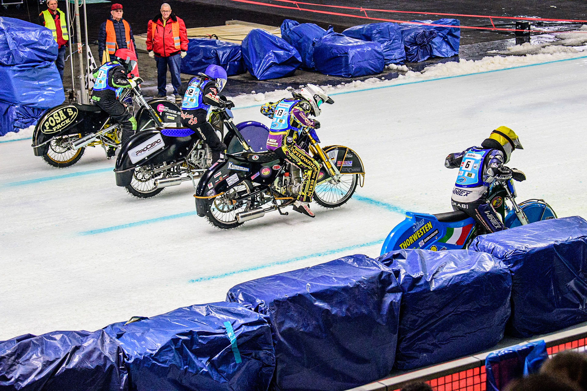 Heat 19 start: (l-r) Per-Olof Serenius (Red), Stefan Svensson (Blue), Max Niedermaier (White) and Markus Skabraut (Yellow) during the Race of Legends at the Max-Aicher-Arena, Inzell on Friday 17th March 2023. (Photo: Ian Charles | MI News)