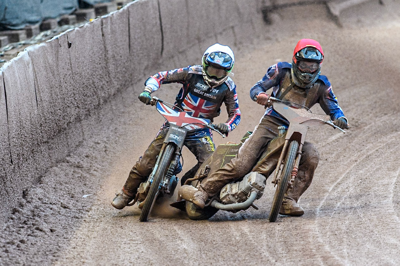 Leon Flint of Great Britain in White rides outside Jan Jenicek of Czech Republic in Redduring the Monster Energy FIM Speedway of Nations 2 (Under 21) Final at the National Speedway Stadium, Manchester on Friday 12th July 2024. (Photo: Ian Charles | MI News)