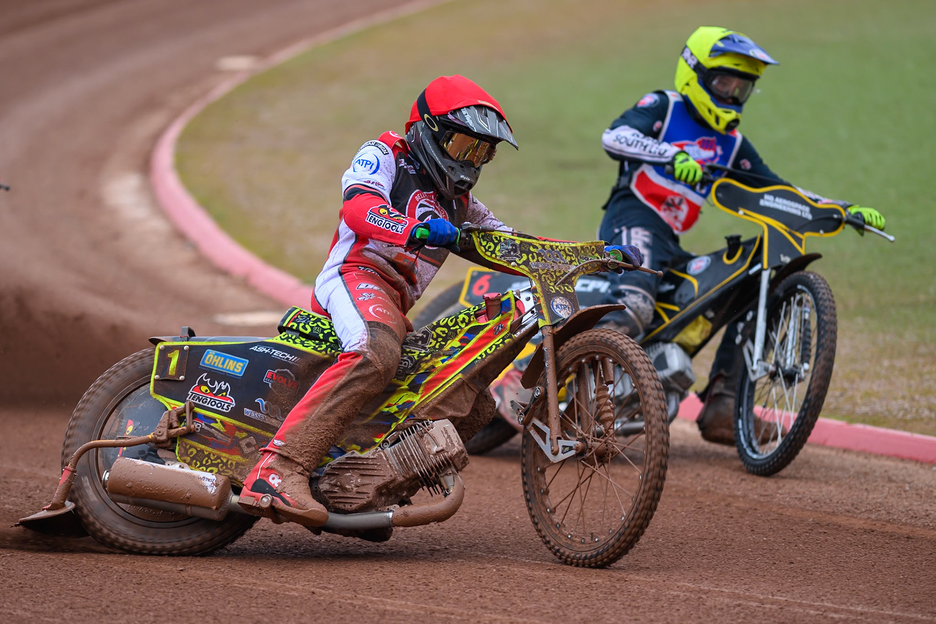 Belle Vue Colts' William Cairns in Red rides outside Steelers' Vinnie Foord in Yellow during the WSRA National Development League match between Belle Vue Colts and Sheffield/Scunthorpe Steelers at the National Speedway Stadium, Manchester on Sunday 12th October 2025. (Photo: Ian Charles | MI News)