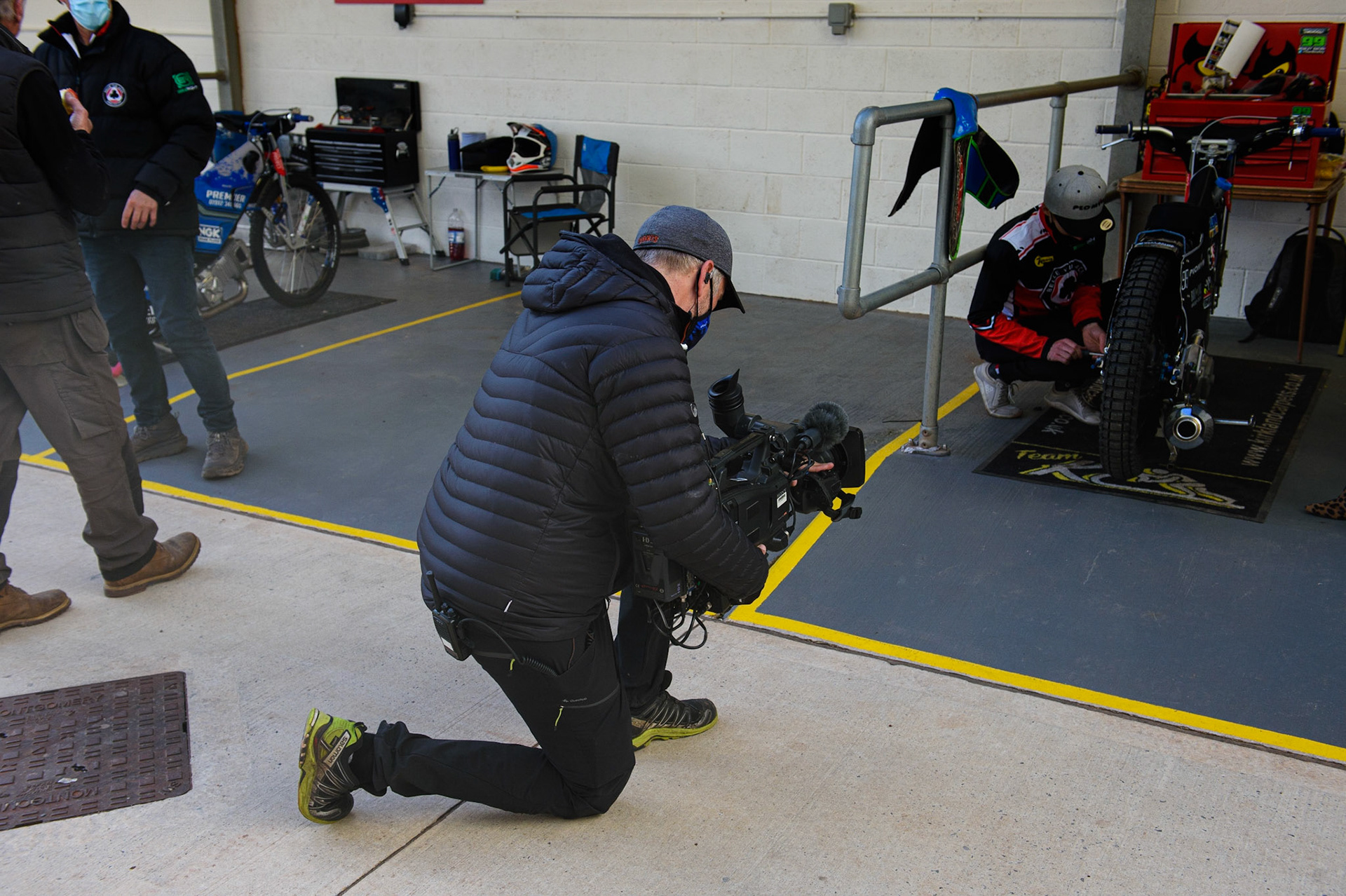 Photo: Ian CharlesEurosport Cameraman in actionBelle Vue Aces v Sheffield Tigers, British Speedway Premier League, National Speedway Stadium, Manchester Monday  17  May  2021