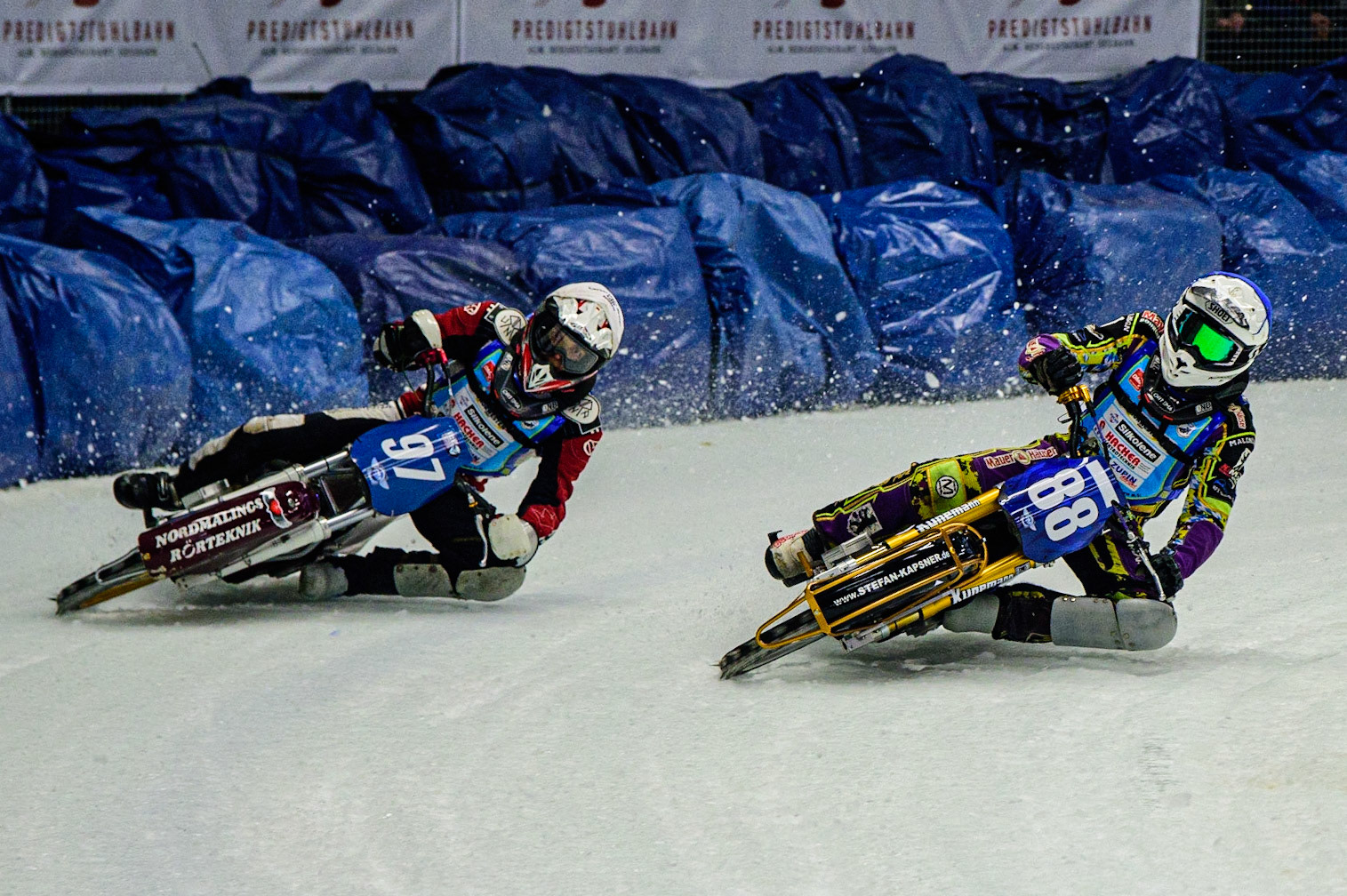 Max Niedermaier (Blue) inside Ove Ledström (White) during the Race of Legends at the Max-Aicher-Arena, Inzell on Friday 17th March 2023. (Photo: Ian Charles | MI News)
