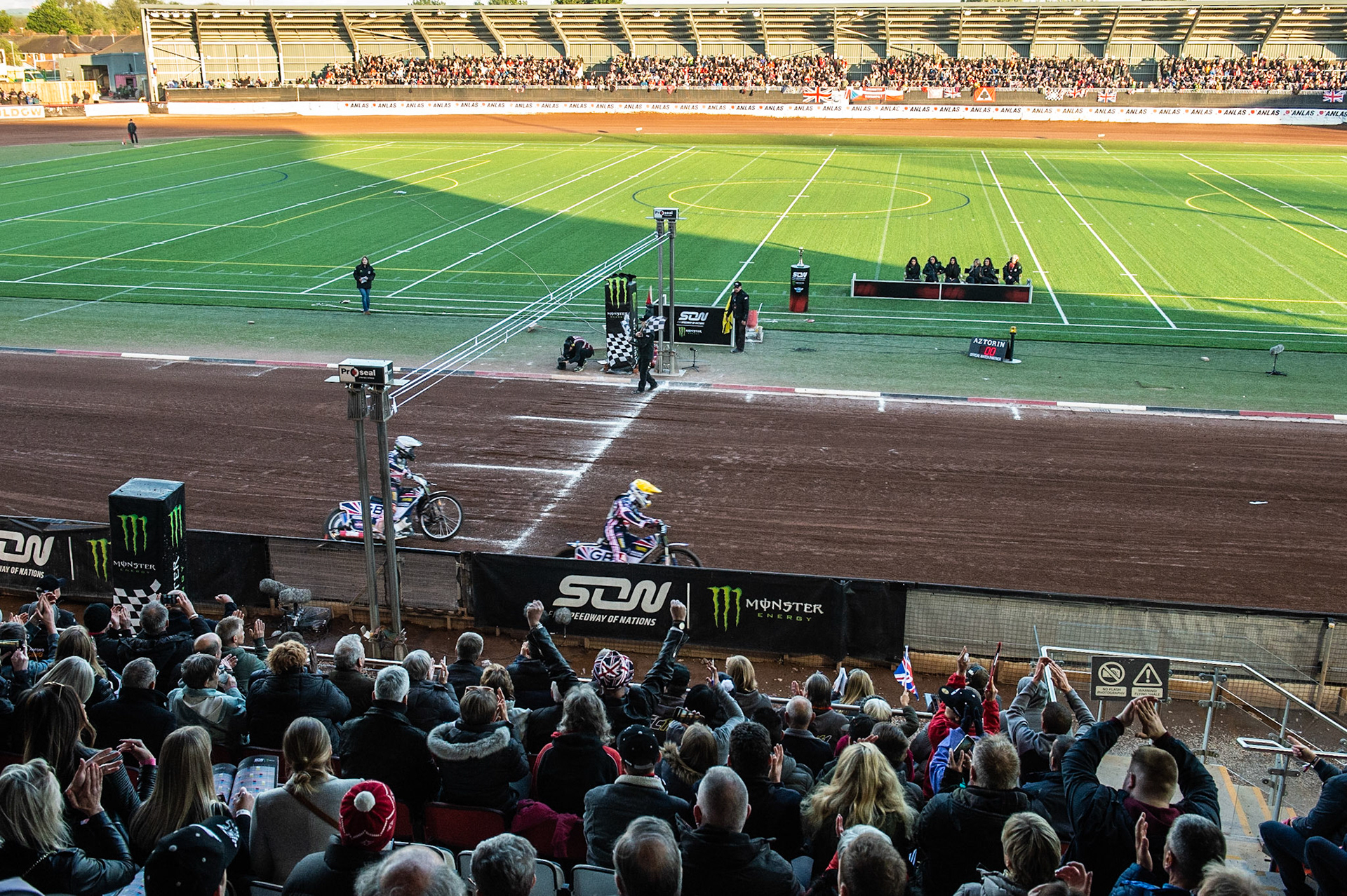 Photo: Ian Charles


Monster Energy FIM Speedway Of Nations, Race Off 2, Belle Vue National Speedway Stadium, Manchester 7 May  2019