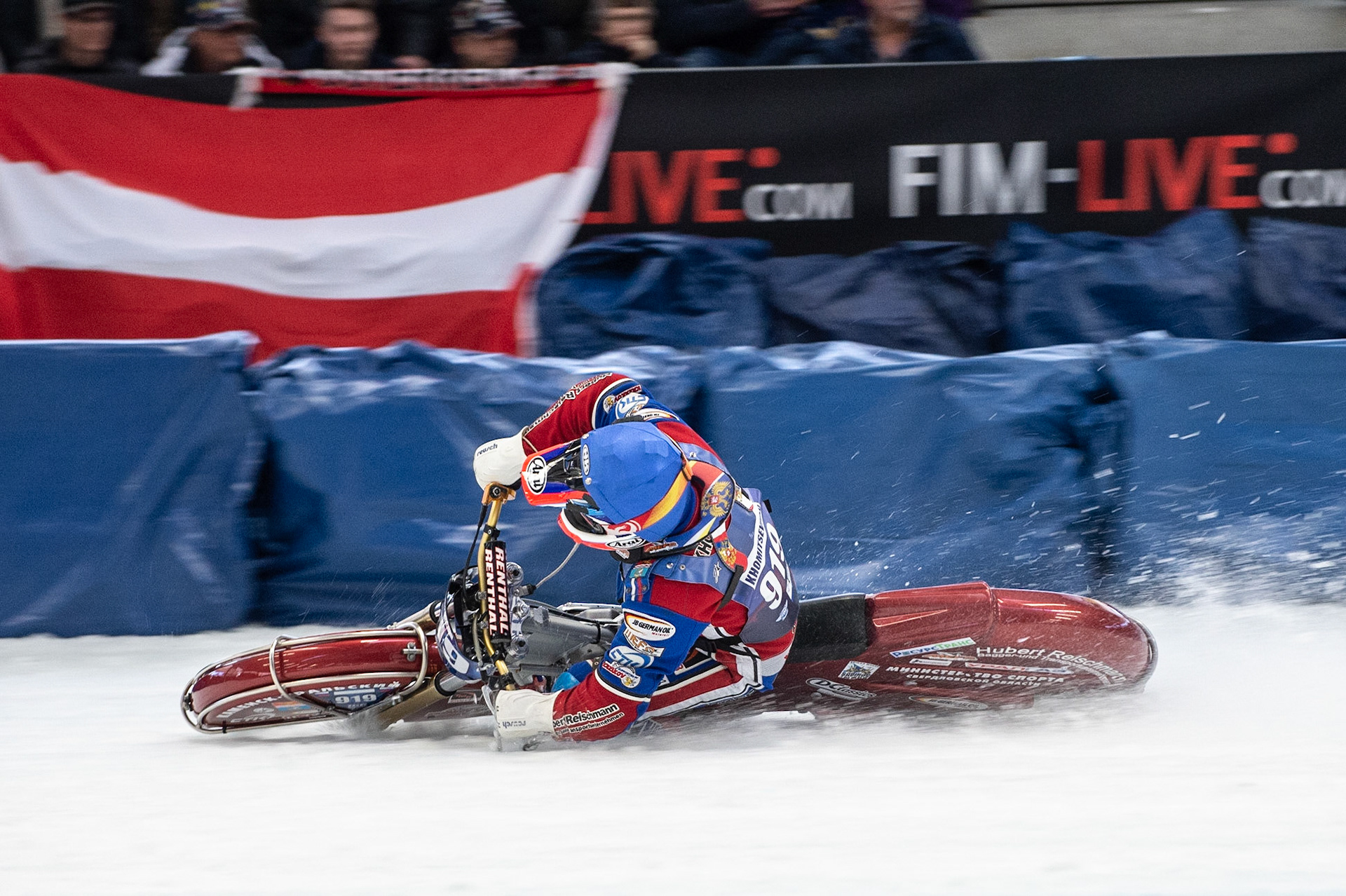 Photo: Ian Charles

Dmitri Khomitsevich (919) in action 

FIM Ice Speedway Gladiators World Championship, Event 4.2, Max-Aicher-Arena, Inzell, Germany, Sunday 17 March 2019
