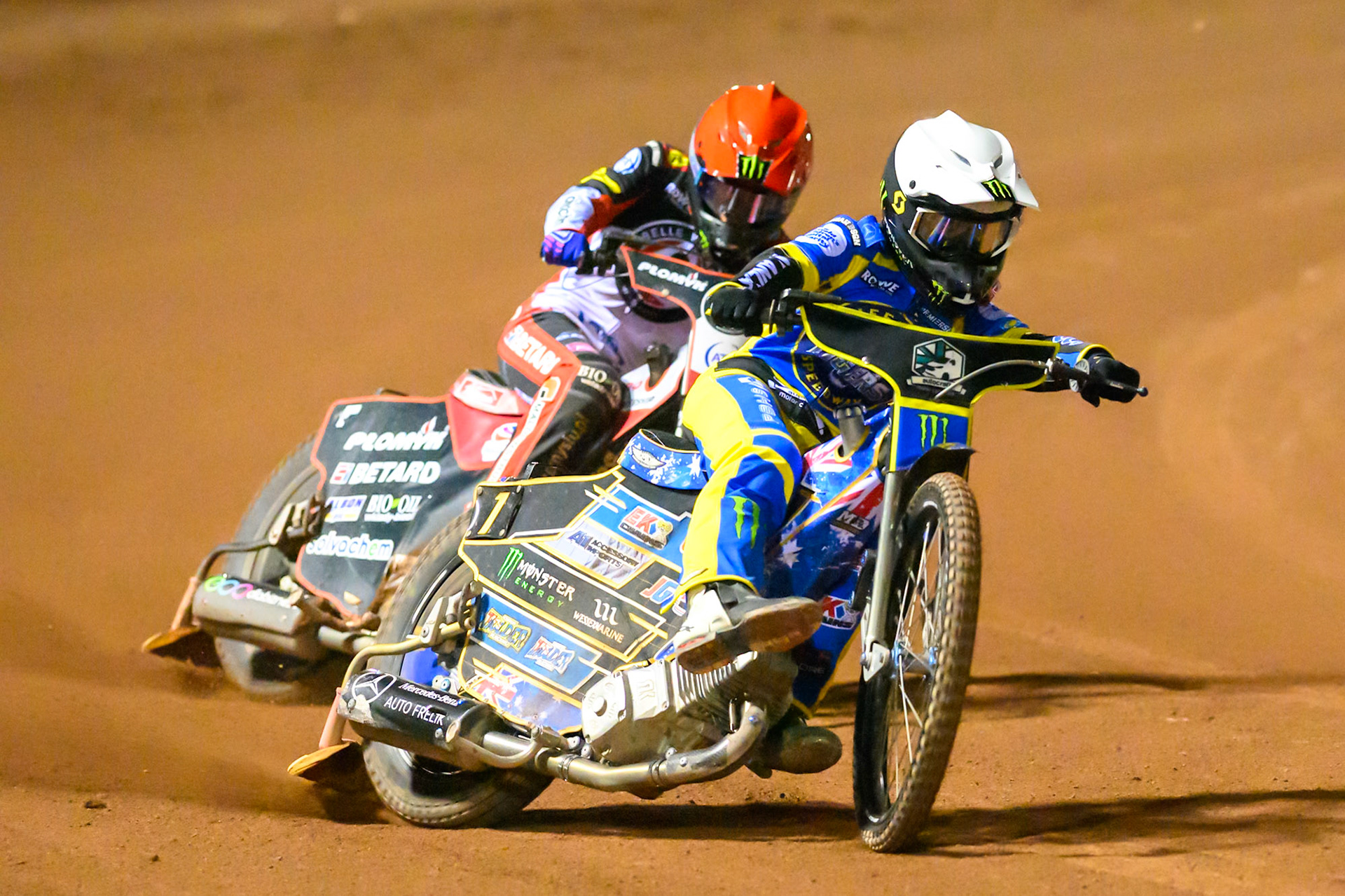 Jack Holder of Sheffield Tigers  in White leading Dan Bewley of Belle Vue Aces   in Red during the Knockout Cup, Northern Section match between Belle Vue Aces and Sheffield Tigers at the National Speedway Stadium, Manchester on Monday 30th March 2026. (Photo: Ian Charles | MI News)