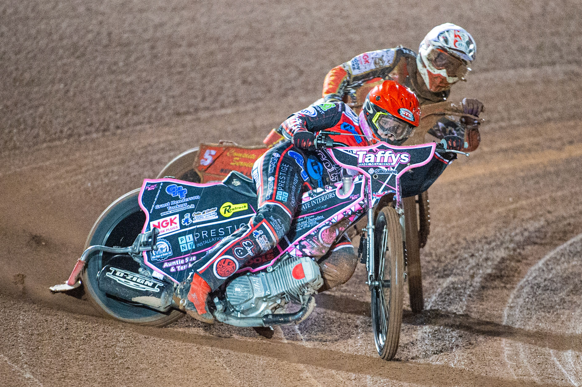 Photo: Ian Charles

Belle Vue Colts  Leon Flint  (Red) leads Kent Kings  Drew Kemp  (White)

Belle Vue Colts v Kent Kings, SGB National League Play Offs, Semi Final 1st Leg, Belle Vue National Speedway Stadium, Manchester, Friday 4  October  2019