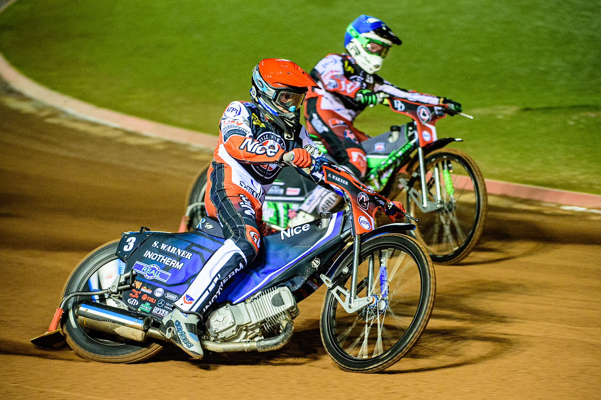 Matej Zagar  (Red) outside Charles Wright  (Blue) during the SGB Premiership Grand Final 1st leg between Belle Vue Aces and Sheffield Tigers at the National Speedway Stadium, Manchester on Monday 10th October 2022. (Credit: Ian Charles | MI News)