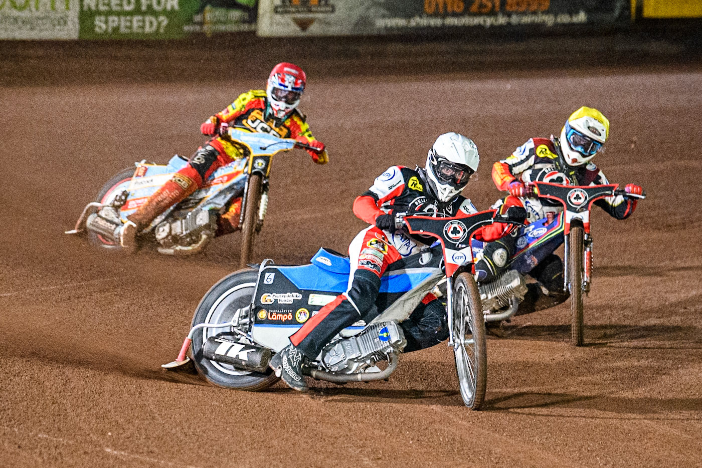 Belle Vue Aces' Antti Vuolas in White leading Belle Vue Aces' Jake Mulford in Yellow and Leicester Lions' Drew Kemp in Red during the Rowe Motor Oil Premiership Grand Final 2nd Leg between Leicester Lions and Belle Vue Aces at the Pidcock Motorcycles Arena, Leicester on Thursday 26th September 2024. (Photo: Ian Charles | MI News)