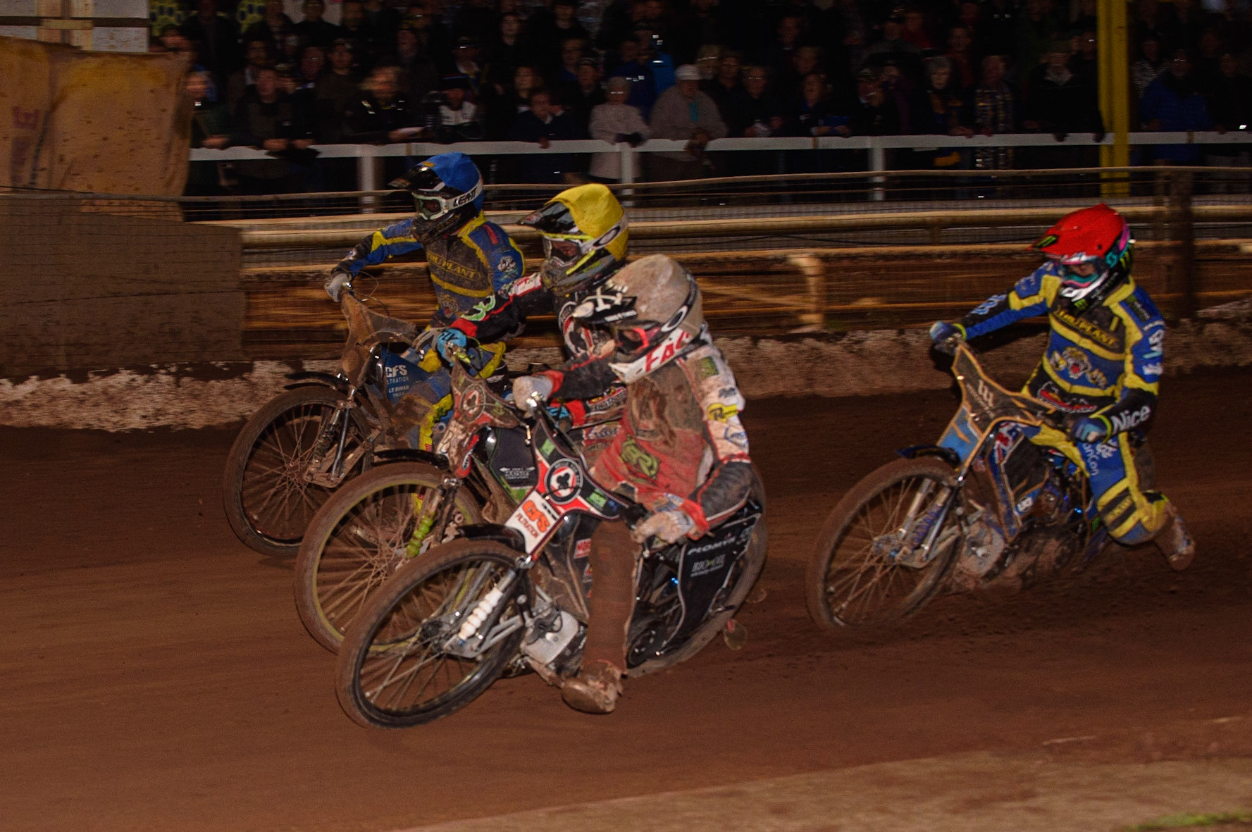SHEFFIELD, UK. OCT 4THDan Bewley  (White) and Charles Wright  (Yellow) make the start ahead of Adam Ellis   (Blue) and Jack Holder  (Red) during the SGB Premiership Semi Final Playoff 1st Leg between Sheffield Tigers and Belle Vue Aces at Owlerton Stadium, Sheffield on Monday 4th October 2021. (Credit: Ian Charles | MI News)