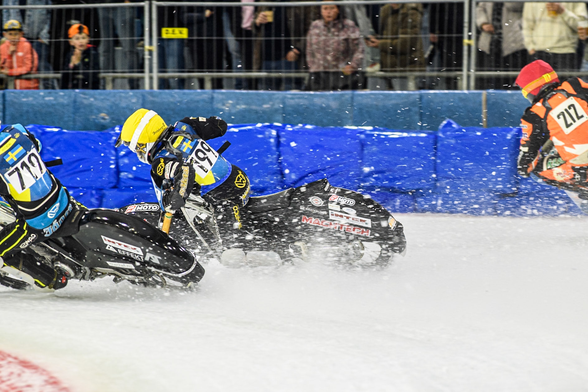 Martin Haarahiltunen (199) of Sweden loses control of his bike during the FIM Ice Speedway Gladiators World Championship, Final 3 at the Ice Stadium, Thialf, Heerenveen on Saturday 5th April 2025. (Photo: Ian Charles | MI News)