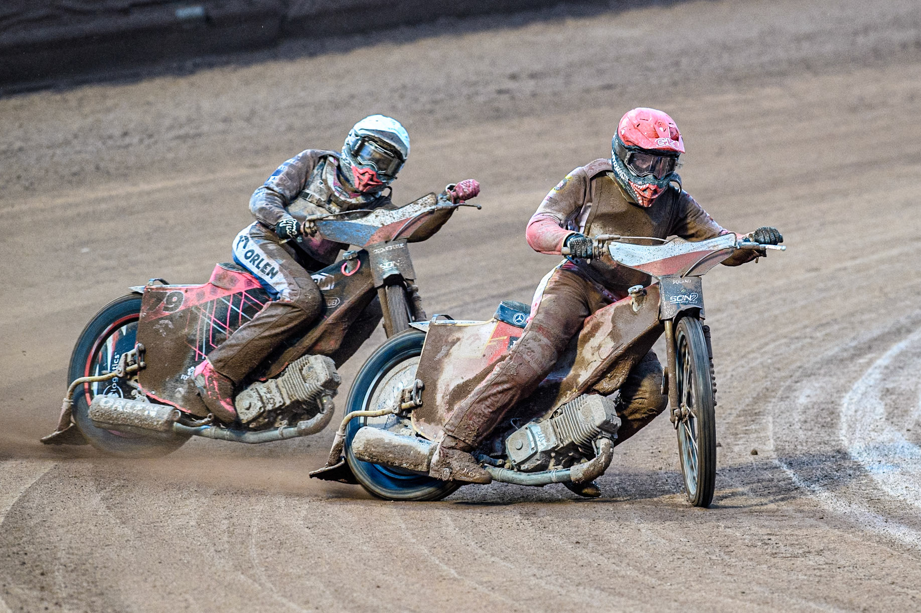 Wiktor Przyjemski of Poland in Red leading Adam Bubba Bednar of Czech Republic in White during the Monster Energy FIM Speedway of Nations 2 (Under 21) Final at the National Speedway Stadium, Manchester on Friday 12th July 2024. (Photo: Ian Charles | MI News)