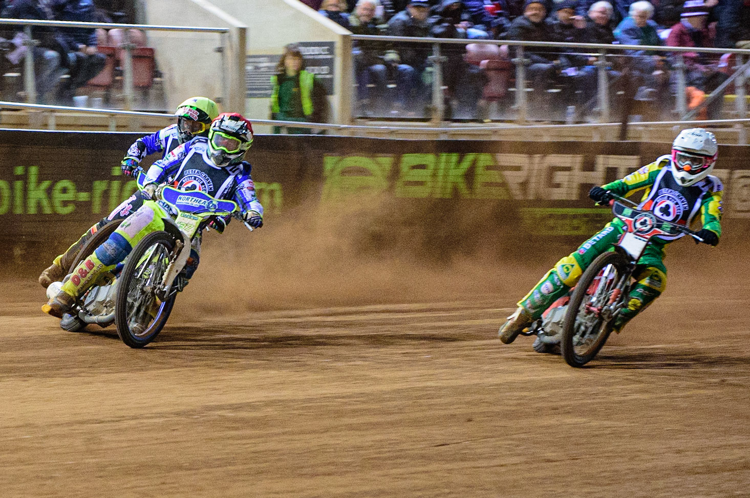 MANCHESTER, UK. OCT 23RD  Chris Harris  (Red) leads Nick Morris  (Yellow) and Max Fricke  (White) during the Peter Craven Memorial Trophy event at the National Speedway Stadium, Manchester on Saturday 23rd October 2021. (Credit: Ian Charles | MI News)