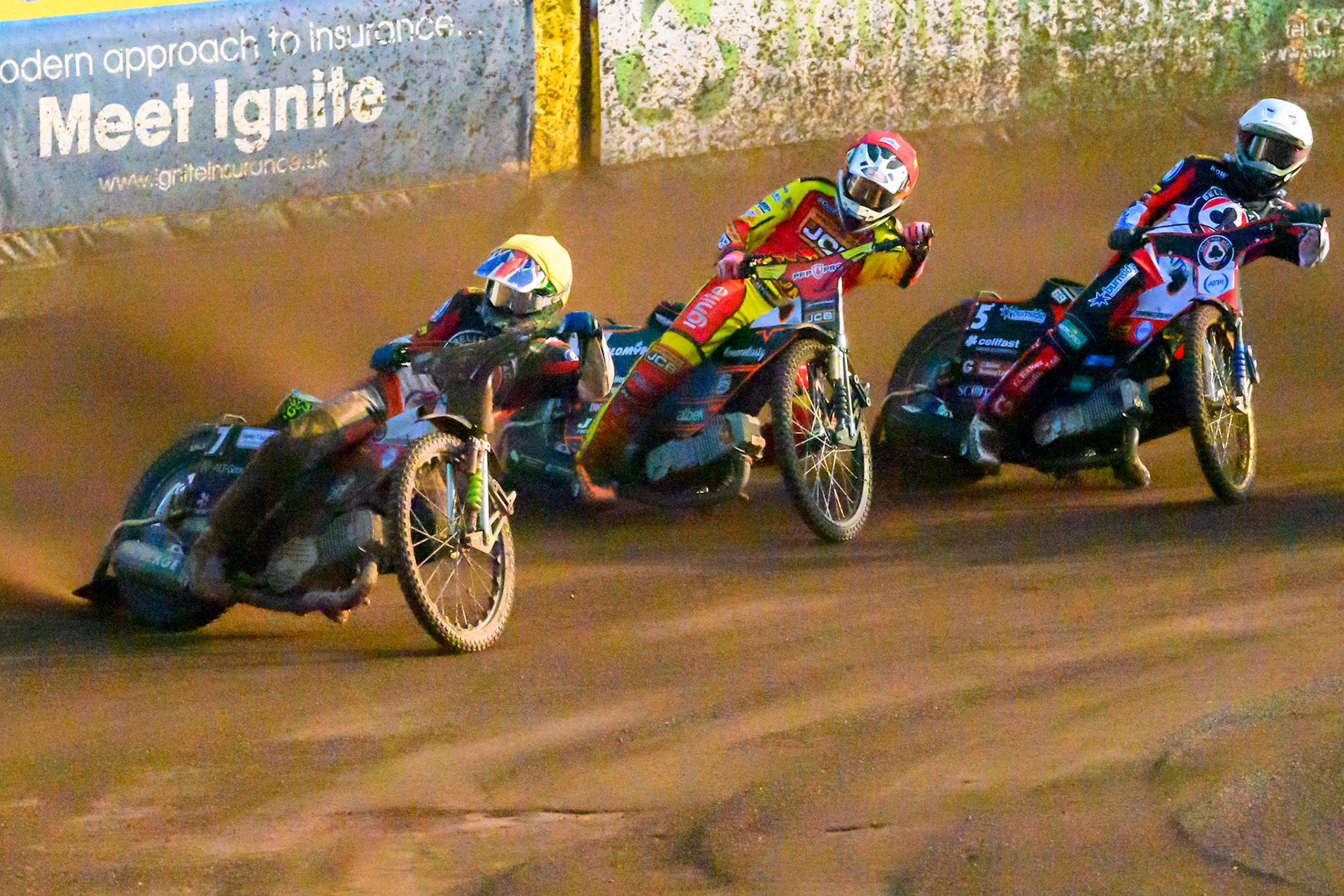 Will Cairns of Belle Vue Aces in Yellow leading Sam Masters of Leicester Lions  in Red and Jason Doyle of Belle Vue Aces  in White during the Rowe Motor Oil Premiership match between Leicester Lions and Belle Vue Aces at the Hydroscan Arena, Leicester on Thursday 23rd July 2026. (Photo: Ian Charles | MI News)