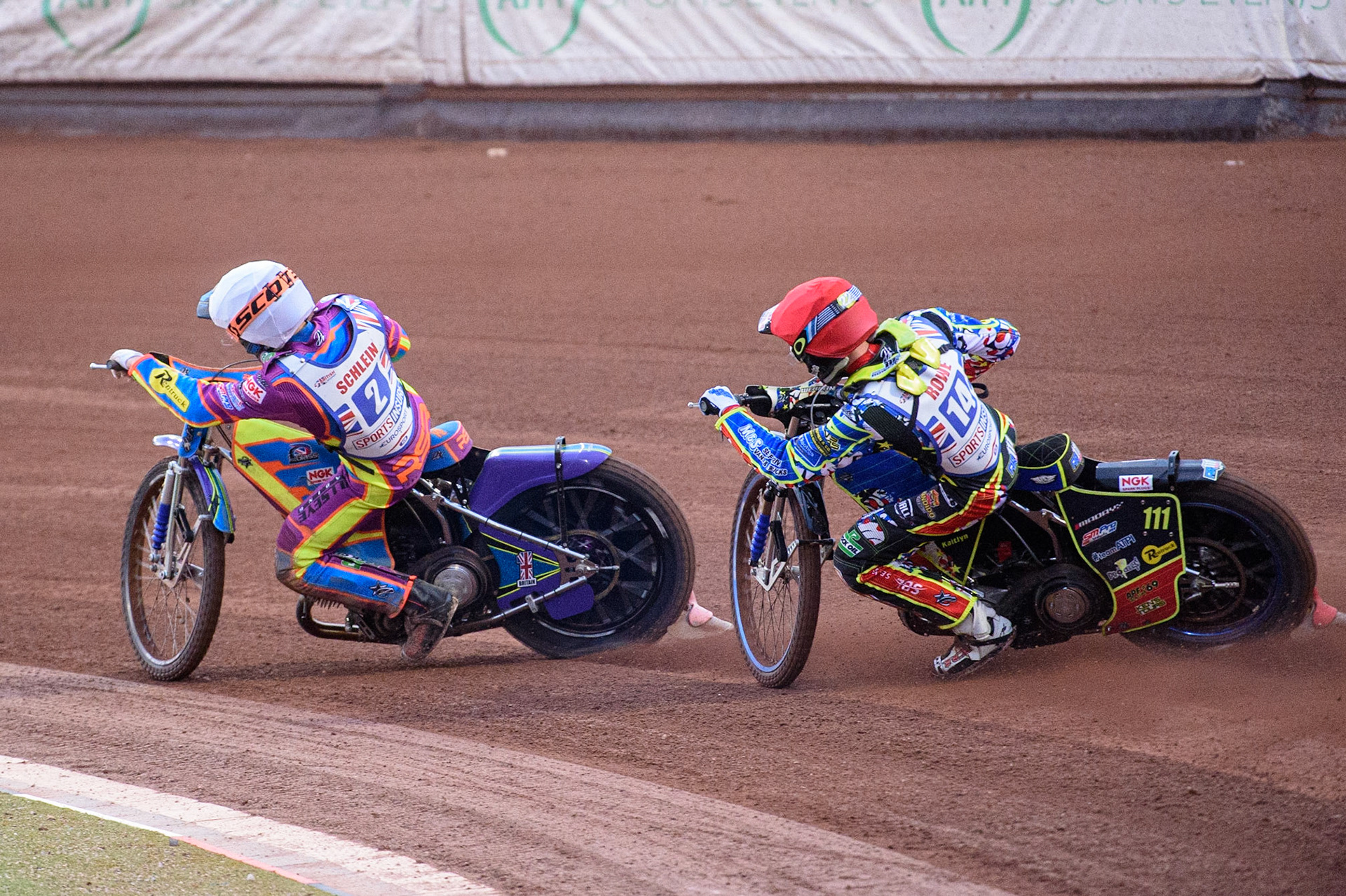 MANCHESTER, UK. AUGUST 16TH   Anders Rowe  (Red) chases Rory Schlein  (White) during the Sports Insure British Speedway Finals at the National Speedway Stadium, Manchester on Monday 16th August 2021. (Credit: Ian Charles | MI News)