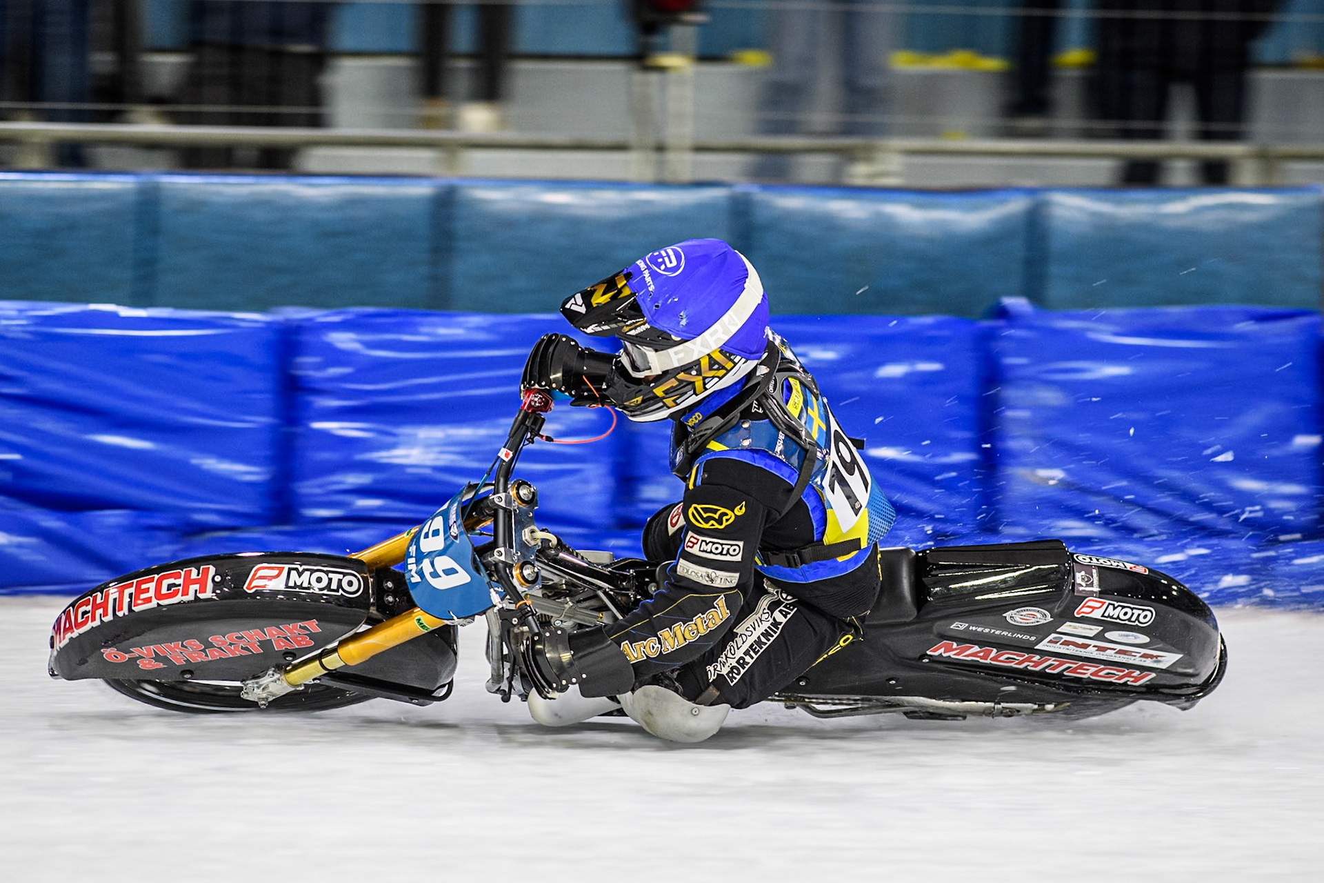 Martin Haarahiltunen (199) of Sweden in action during the FIM Ice Speedway Gladiators World Championship, Final 3 at the Ice Stadium, Thialf, Heerenveen on Saturday 5th April 2025. (Photo: Ian Charles | MI News)