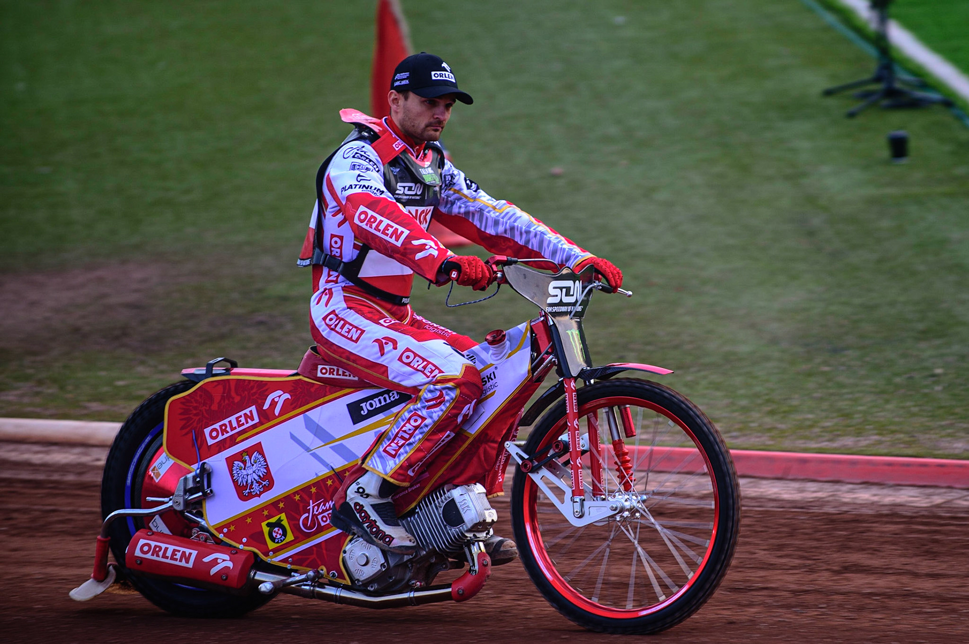 MANCHESTER, UK. OCT 16TH Bartosz Zmarzlik of Poland on the parade during the Monster Energy FIM Speedway of Nations at the National Speedway Stadium, Manchester on Saturday  16th October 2021. (Credit: Ian Charles | MI News)