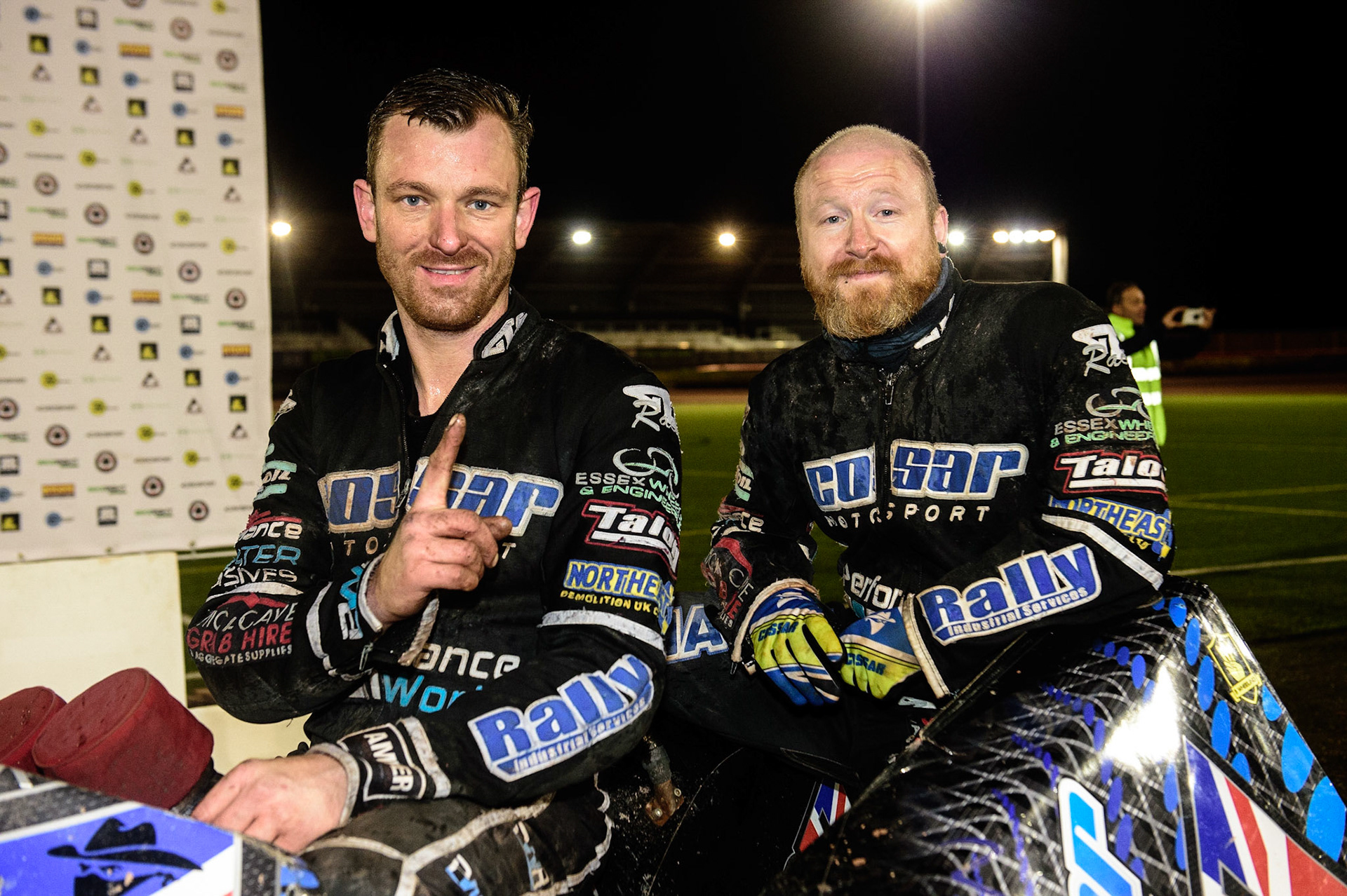 MANCHESTER, UK. OCT 30TH   Sidecar champions Mark Cossar &amp; Gareth Williams  during the Manchester Masters Sidecar Speedway and Flat Track Racing at the National Speedway Stadium, Manchester on Saturday 30th October 2021. (Credit: Ian Charles | MI News)