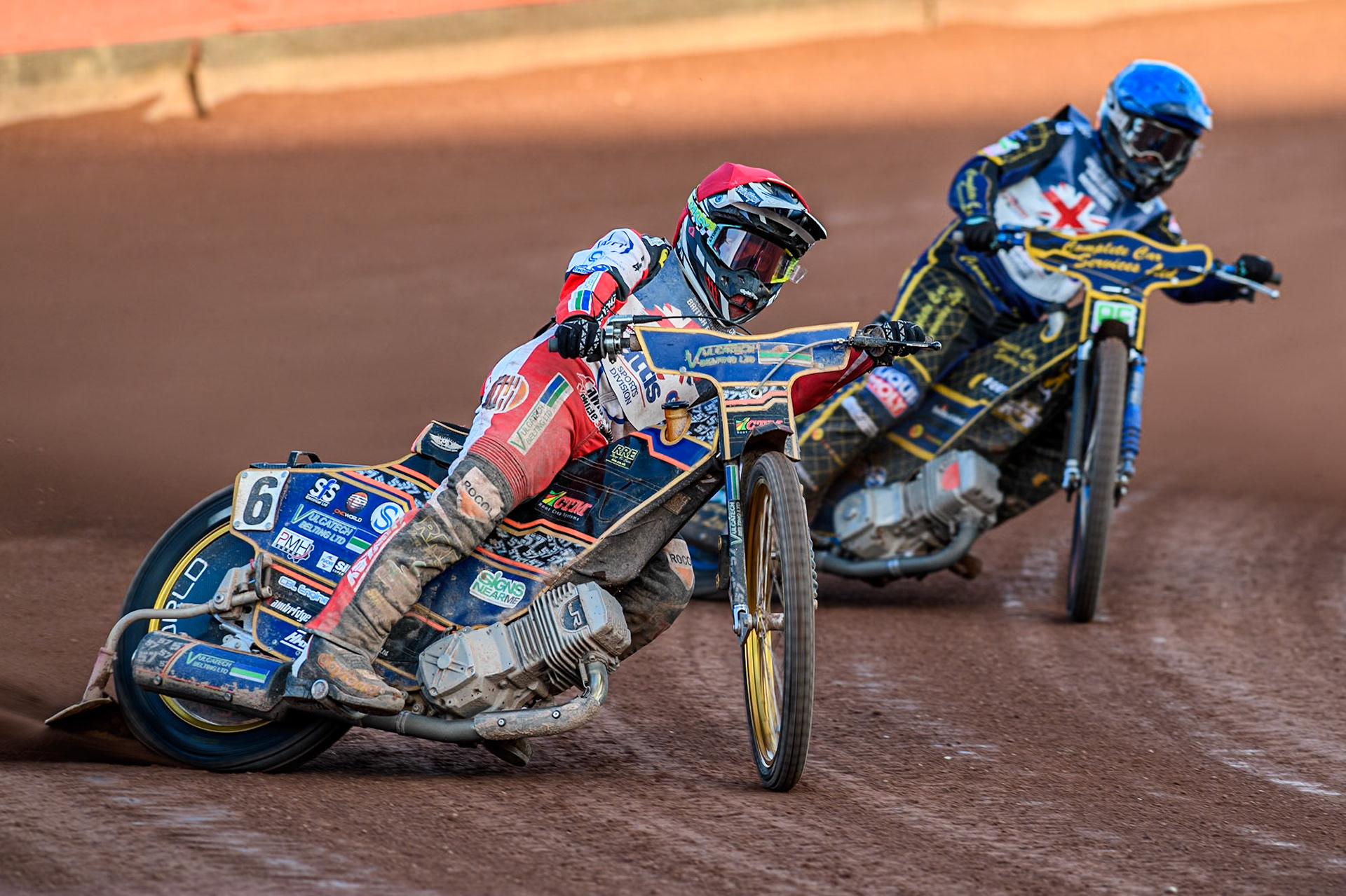 Connor Mountain in Red leading Kyle Howarth in Blue during the Attis Insurance Sports Division British Speedway Championship Final at the National Speedway Stadium, Manchester on Saturday 8th June 2024. (Photo: Ian Charles | MI News)