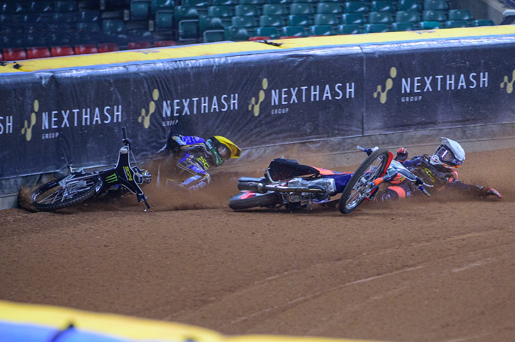 Andžejs Ļebedevs (29) (White) collides with Jason Doyle (69) (Yellow) on the opening turn during the FIM  Speedway Grand Prix of Great Britain at the Principality Stadium, Cardiff on Saturday 13th August 2022. (Credit: Ian Charles | MI News