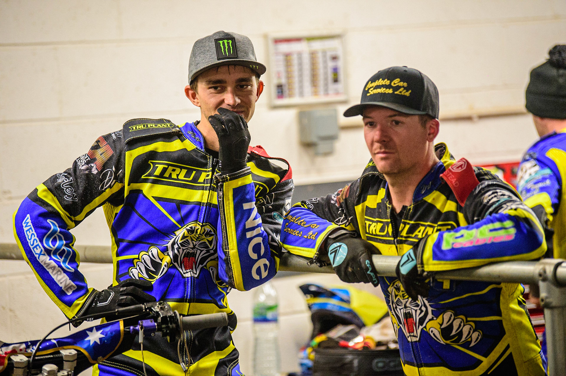 Jack Holder  (left) chats with Kyle Howarth during the SGB Premiership match between Belle Vue Aces and Sheffield Tigers at the National Speedway Stadium, Manchester on Monday 5th September 2022. (Credit: Ian Charles | MI News)