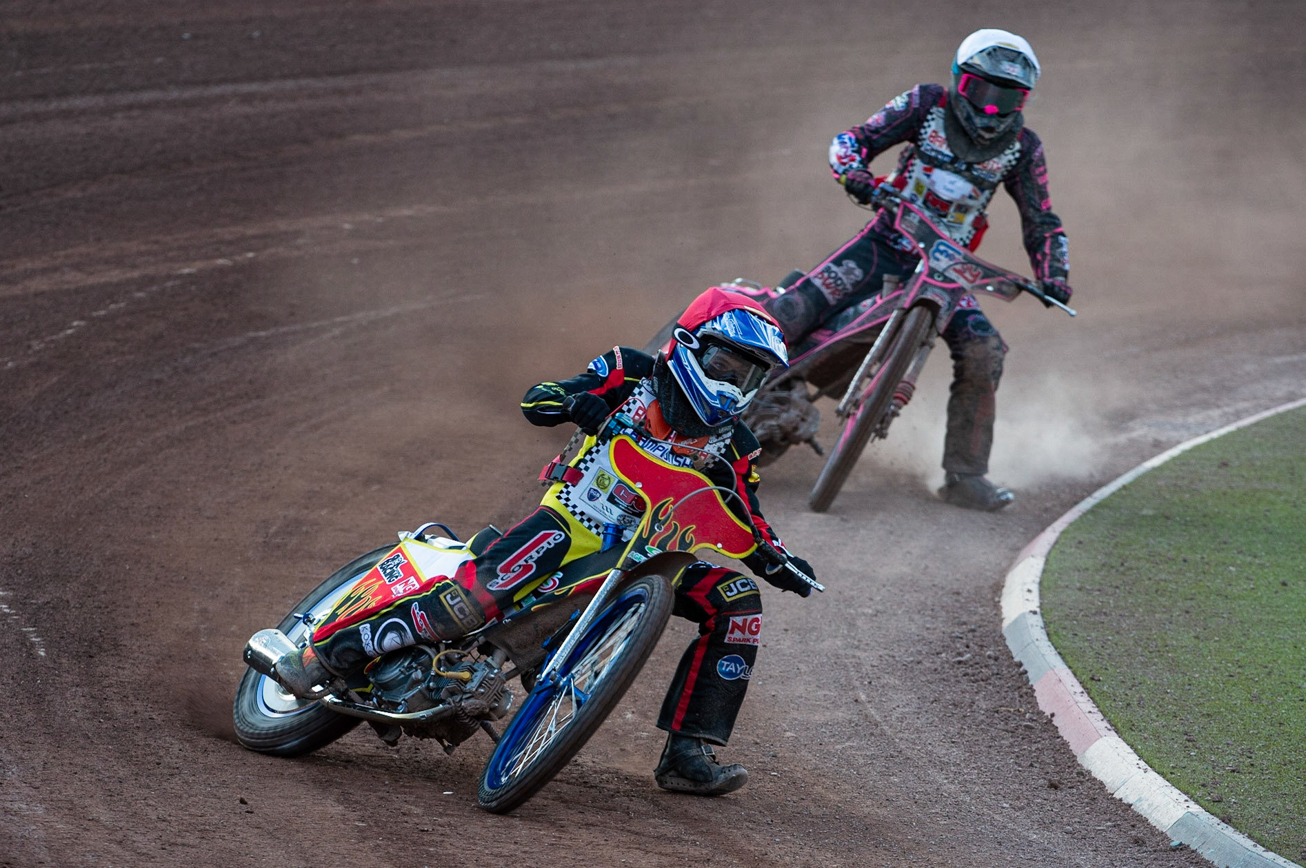 Photo: Ian Charles

Max James (Red) leads Danny Smith (White)

Summer Speed Saturday & British Youth Speedway Championship Round 5, National Speedway Stadium, Manchester, Saturday 22 June 2019
