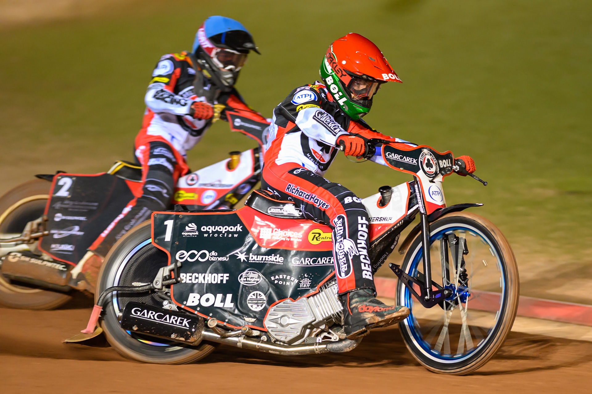 Brady Kurtz of Belle Vue Aces in Red leading team mate Norick Blödorn of Belle Vue Aces in Blue during the Rowe Motor Oil Premiership Play Off Semi Final 2nd leg match between Belle Vue Aces and Ipswich Witches at the National Speedway Stadium, Manchester on Monday 28th September 2026. (Photo: Ian Charles | MI News)