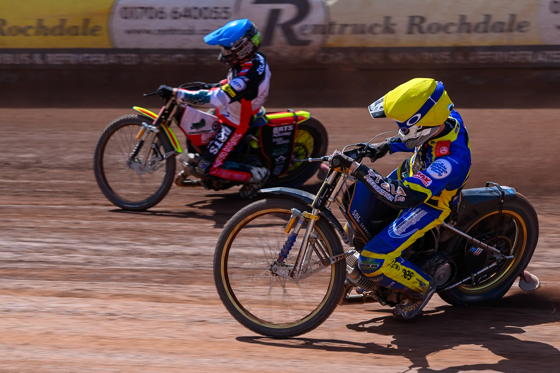 Anders Rowe of Sheffield Tigers in Yellow rides inside Tate Zischke of Belle Vue Aces in Blue during the Rowe Motor Oil Premiership match between Belle Vue Aces and Sheffield Tigers at the National Speedway Stadium, Manchester on Monday 25th May 2026. (Photo: Ian Charles | MI News)