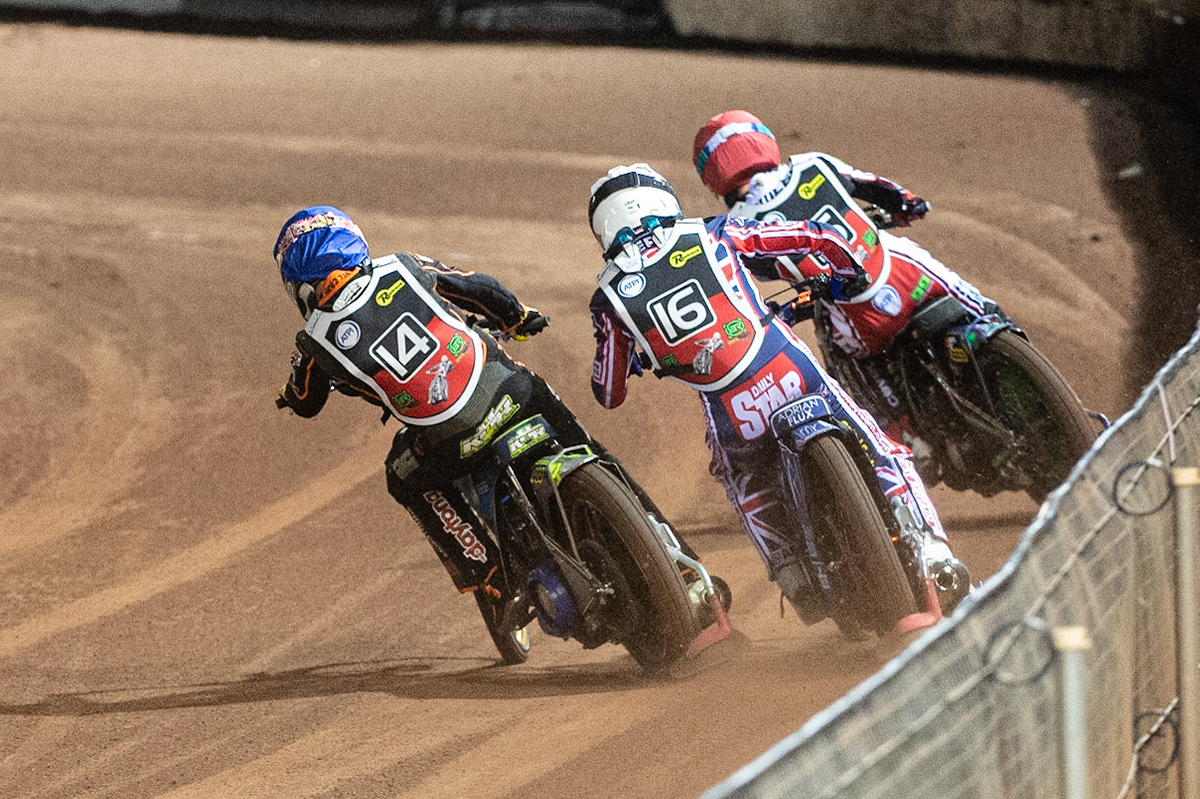Photo: Ian CharlesKyle Howarth (Blue) chases Lewis Kerr (White) and Dan Bewley (Red)Peter Craven Memorial Trophy, National Speedway Stadium, Manchester Thursday  22  October  2020