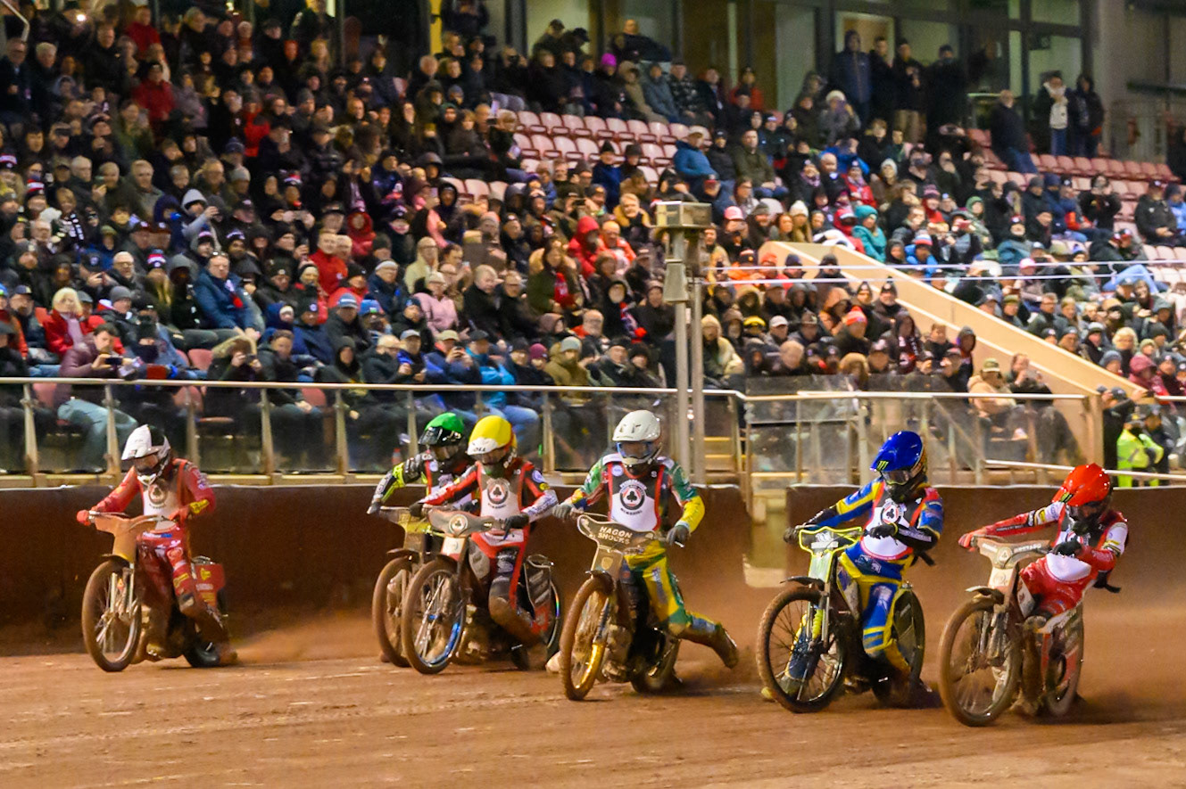 The Six Rider Final: (L to R) Max Fricke in Black/White, Adam Ellis  in Green, Brady Kurtz  in Yellow, Jason Doyle  in White, Chris Holder   in Blue and Dan Bewley  in Red during the Peter Craven Memorial Trophy at the National Speedway Stadium, Manchester, on Monday 16th March 2026. (Photo: Ian Charles | MI News)