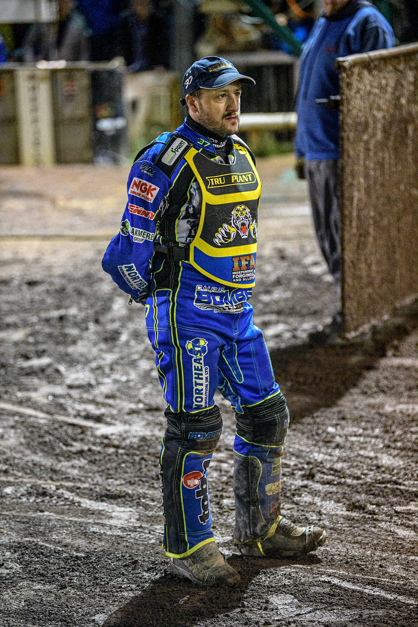 Chris Harris checks the track during the Sports Insure Premiership Grand Final Second Leg match between Sheffield Tigers and Ipswich Witches at Owlerton Stadium, Sheffield on Thursday 5th October 2023. ( Photo: Ian Charles | MI News)
