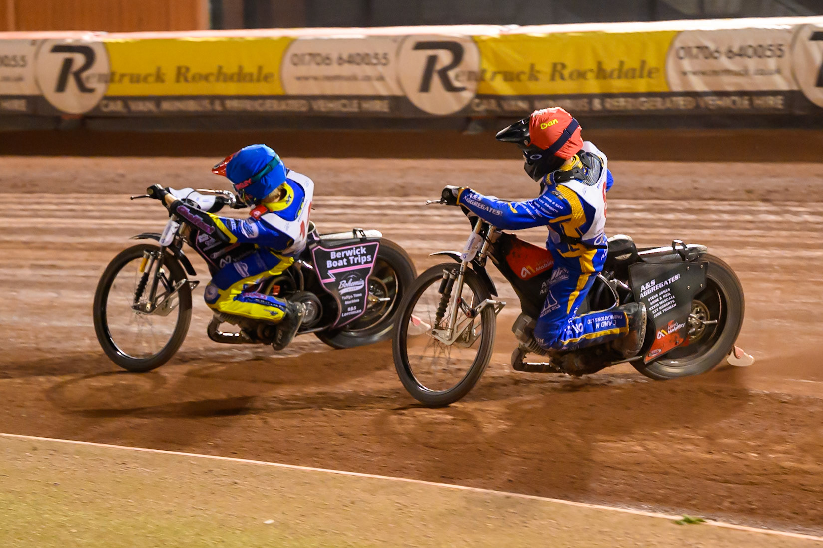 Leon Flint (14) in Blue leading Dan Thompson (8) in Red  during the Cab Direct British Speedway Championship Final at the National Speedway Stadium, Manchester on Saturday 15th August 2026. (Photo: Ian Charles | MI News)