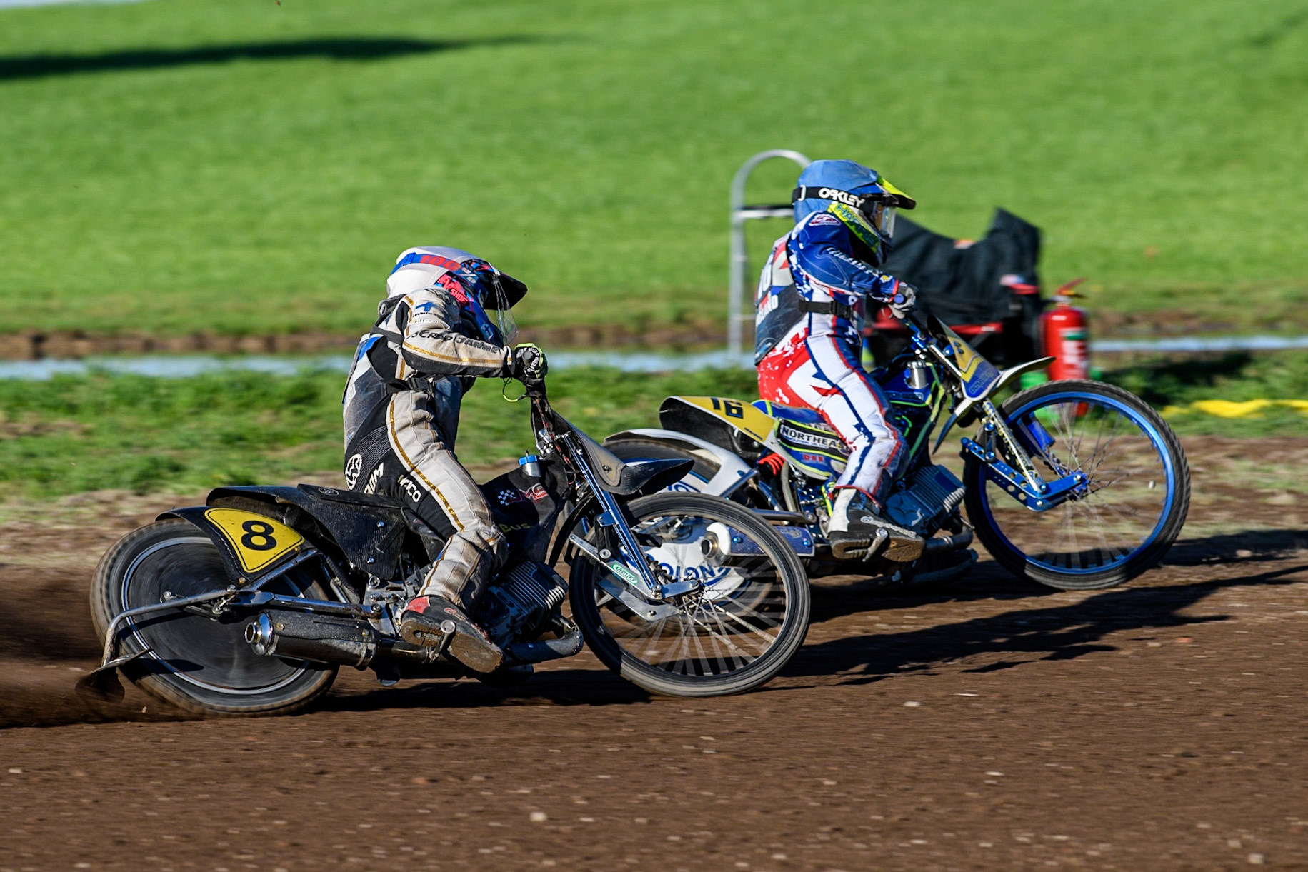 Henri Ahlbom (White) chases Chris Harris (Blue) during the FIM Long Track Of Nations event at the Speed Centre Roden on Sunday 24th September 2023. (Photo: Ian Charles | MI News)