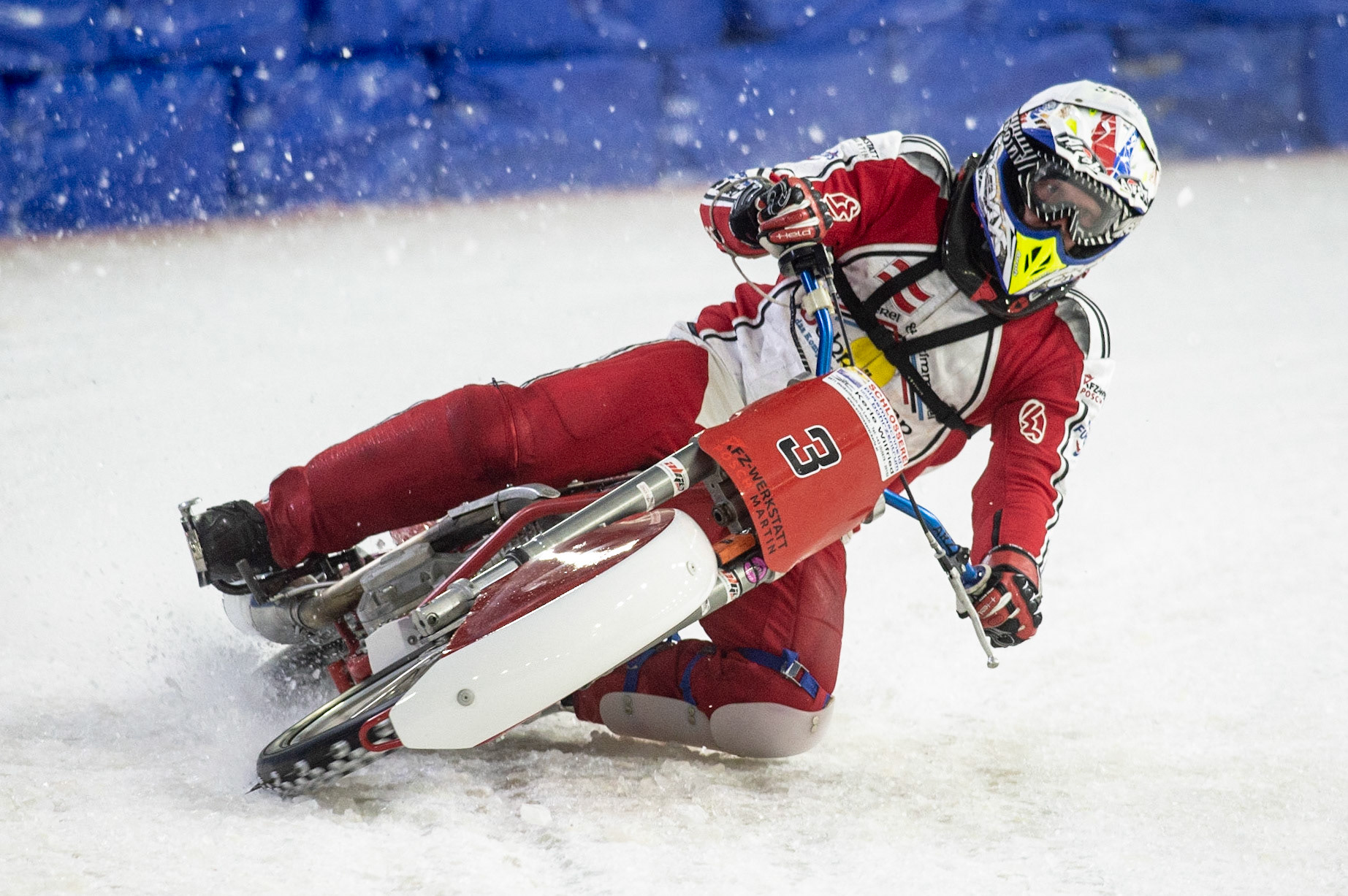 Photo: Ian Charles

Kevin Arzl in action 

Roelof Thijs Bokaal, Ice Rink Thialf, Heerenveen, Netherlands Friday  29  March  2019