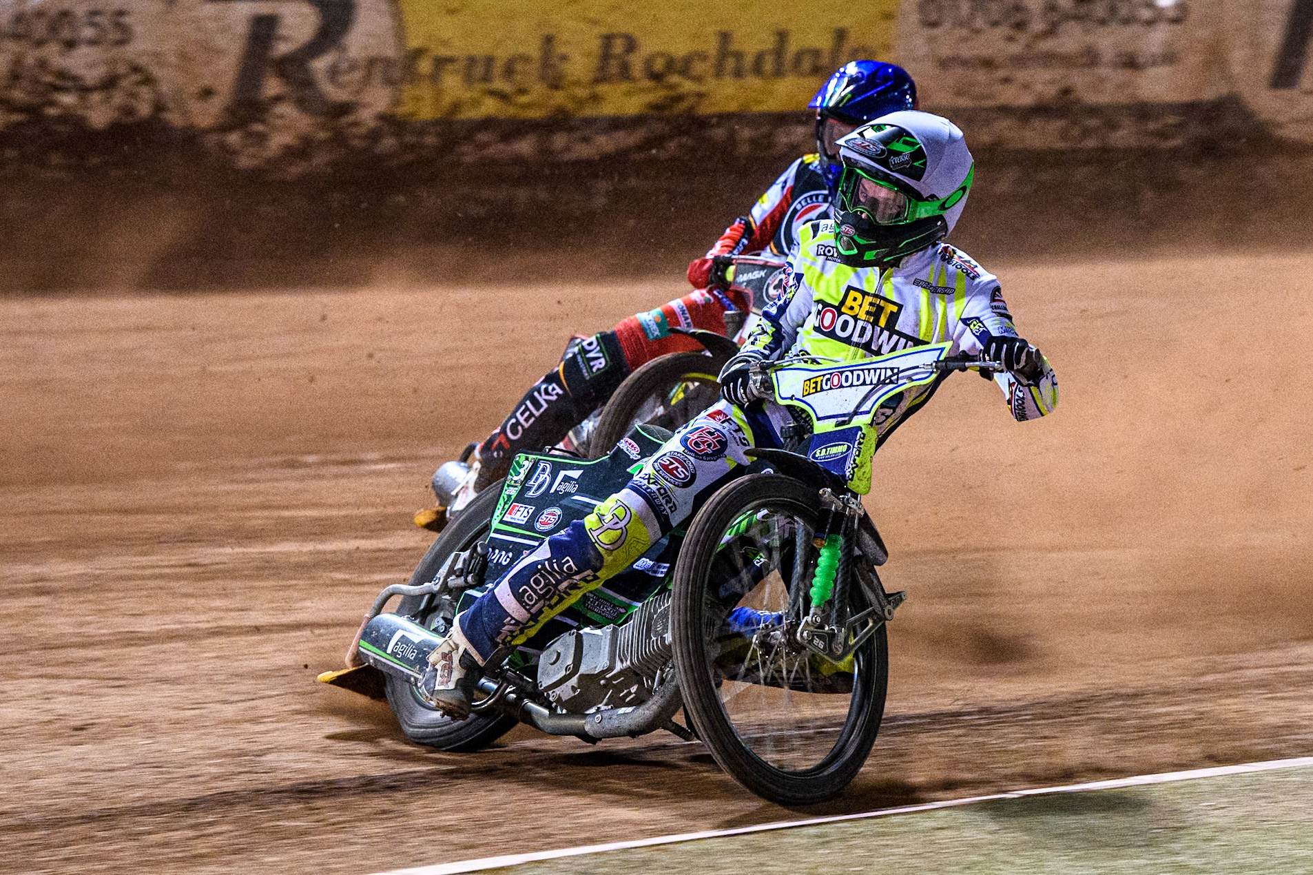 Oxford Spires' Charles Wright in White leading Belle Vue Aces' Jaimon Lidsey in Blue during the Rowe Motor Oil Premiership match between Belle Vue Aces and Oxford Spires at the National Speedway Stadium, Manchester on Monday 14th April 2025. (Photo: Ian Charles | MI News)