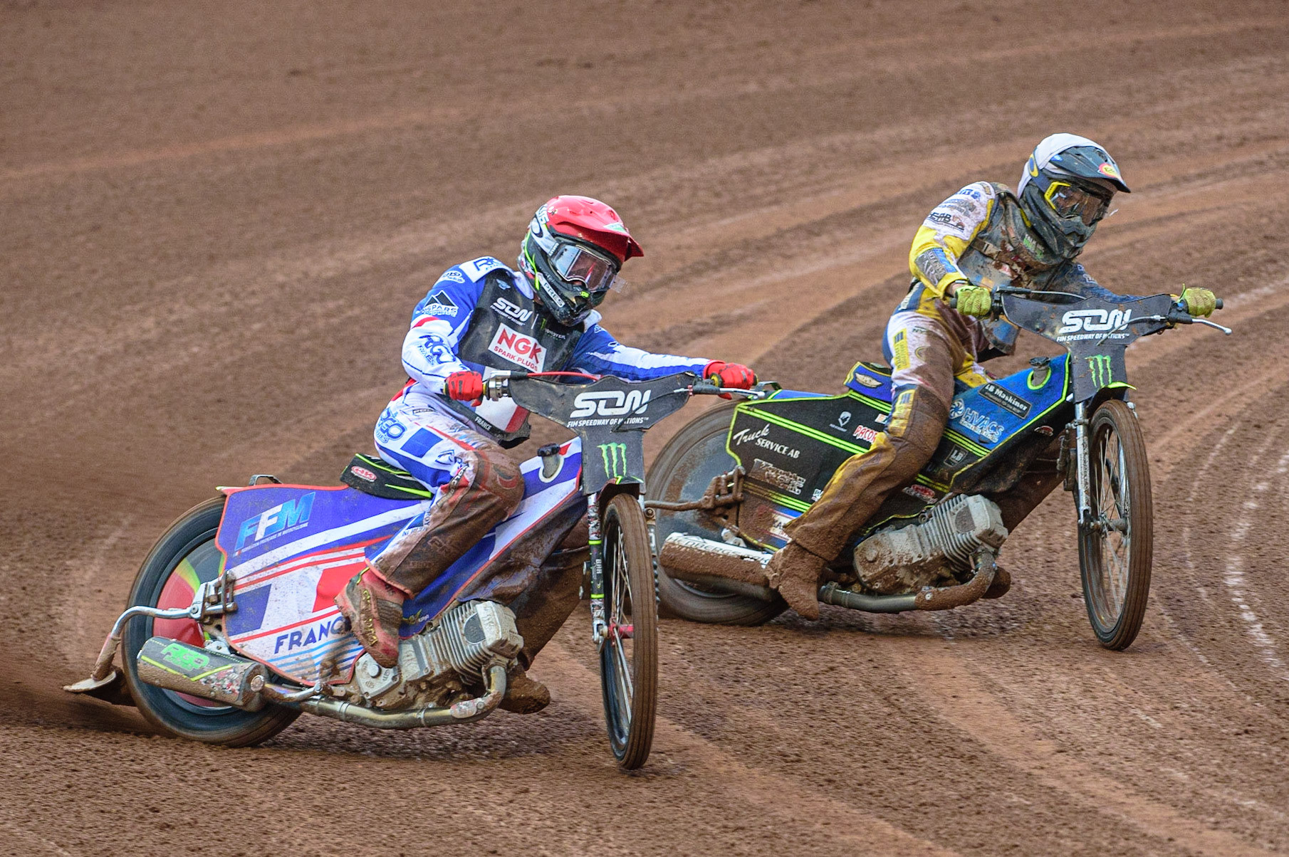MANCHESTER, UK. OCT 17TH Philip Hellström-Bangs of Sweden (White) inside David Bellego of France (Red) during the Monster Energy FIM Speedway of Nations at the National Speedway Stadium, Manchester on Sunday  17th October 2021. (Credit: Ian Charles | MI News)