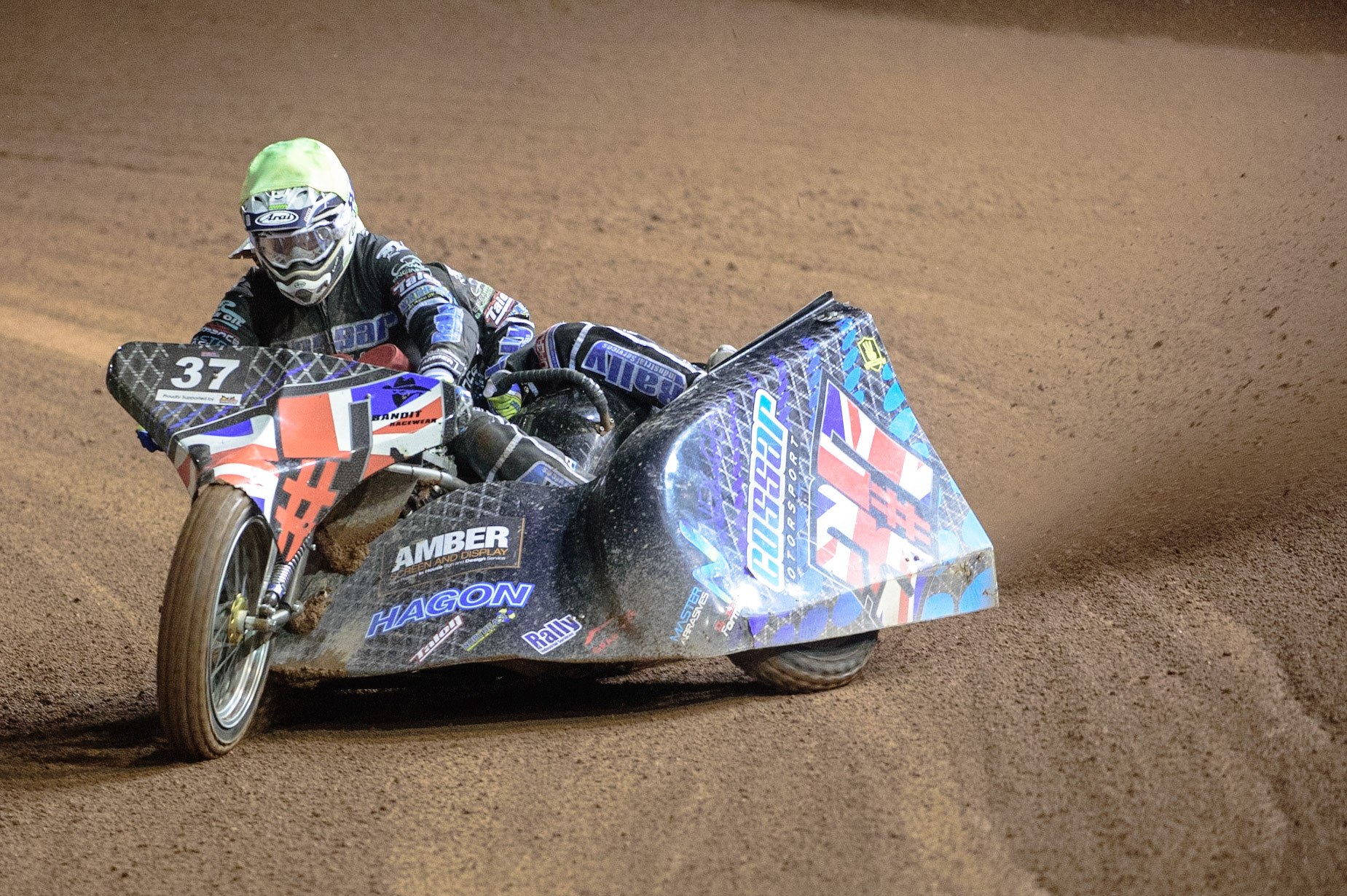 MANCHESTER, UK. OCT 30TH   Mark Cossar &amp; Gareth Williams  in action  during the Manchester Masters Sidecar Speedway and Flat Track Racing at the National Speedway Stadium, Manchester on Saturday 30th October 2021. (Credit: Ian Charles | MI News)