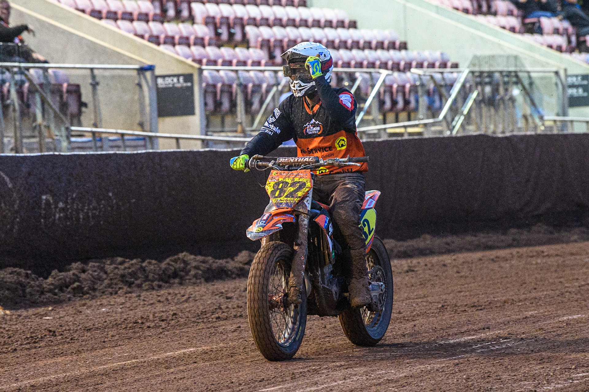 Markus Jell (82) from Germany waves to his fans during the FIM World Flat Track Championship Round 1 at the National Speedway Stadium, Manchester on Saturday 5th August 2023. (Photo: Ian Charles | MI News)