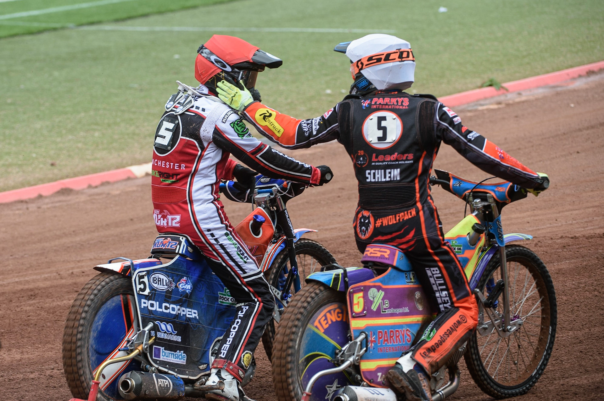 MANCHESTER, UK. AUGUST 30TH Rory Schlein (White) \with Brady Kurtz  (Red) after their heat during the SGB Premiership match between Belle Vue Aces and Wolverhampton Wolves at the National Speedway Stadium, Manchester on Monday 30th August 2021. (Credit: Ian Charles | MI News)