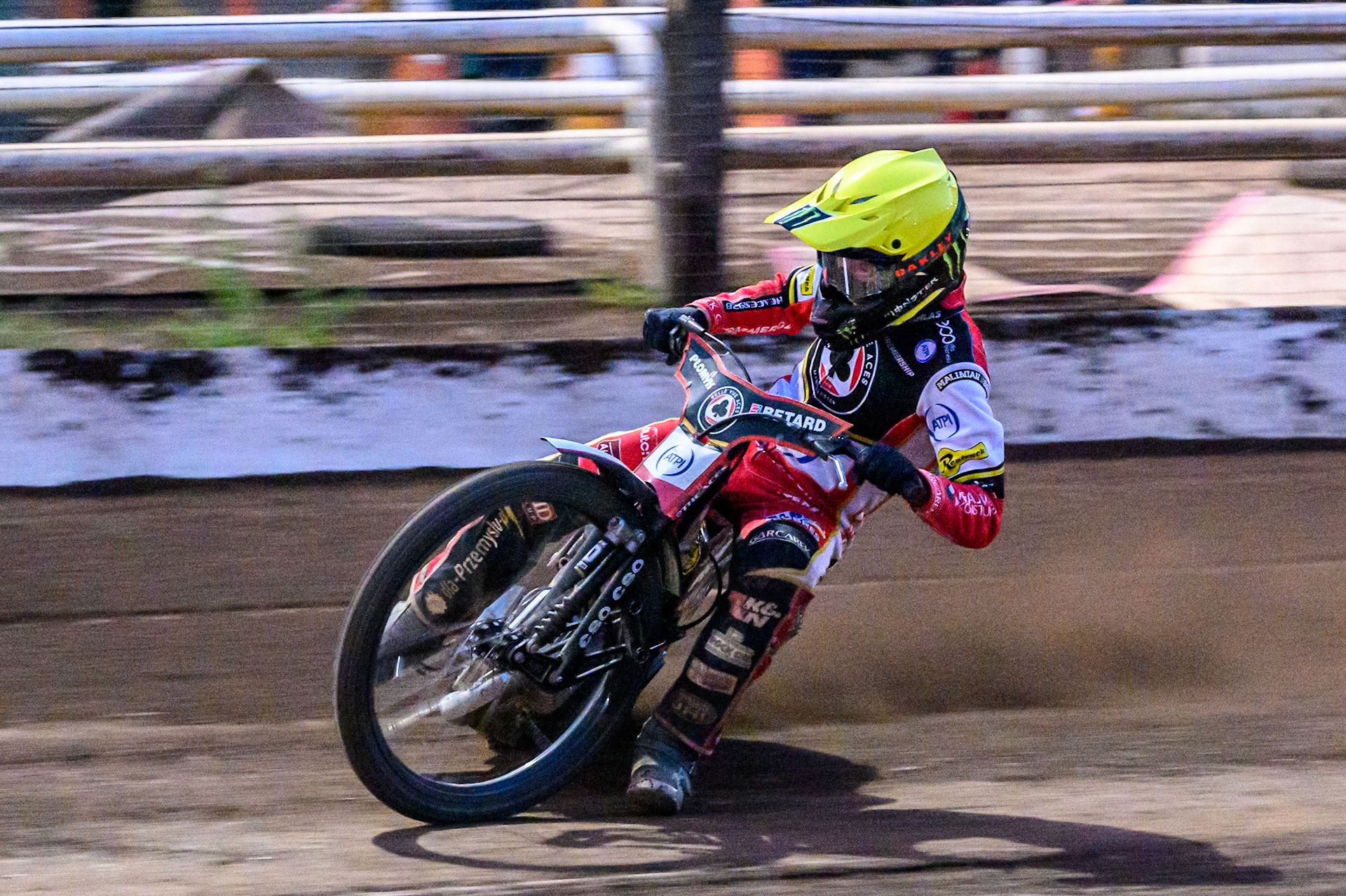 Dan Bewley of Belle Vue Aces   in action during the Rowe Motor Oil Premiership match between Sheffield Tigers and Belle Vue Aces at Owlerton Stadium, Sheffield on Monday 11th August 2025. (Photo: Ian Charles | MI News)