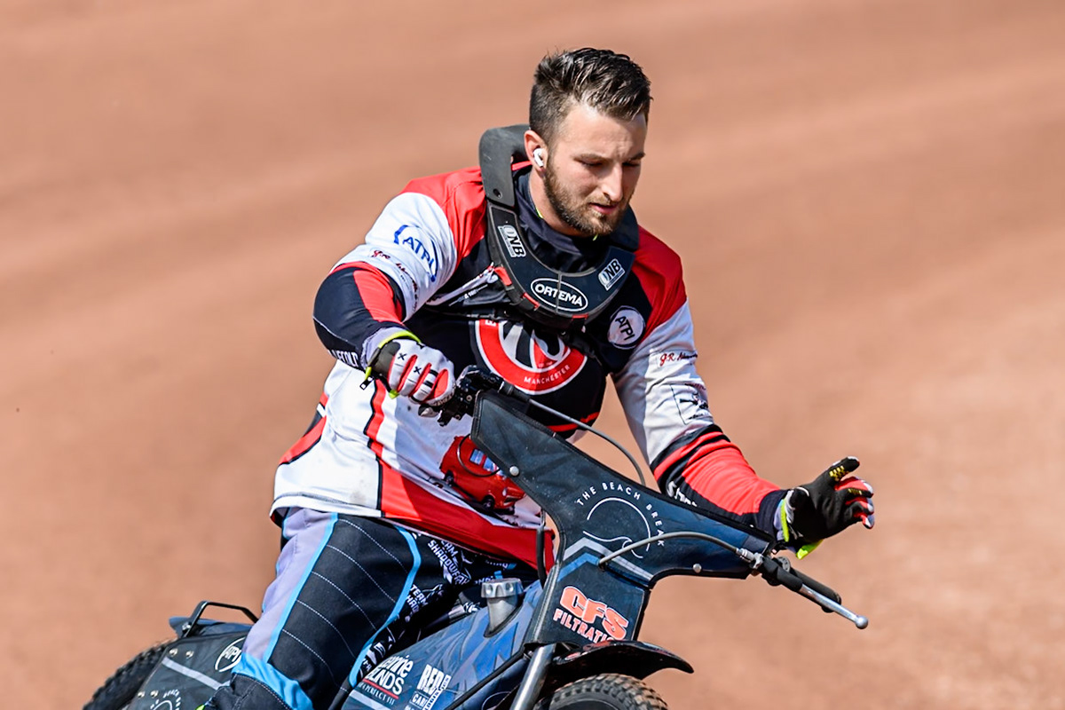 Jack Kingston of Belle Vue Colts on the parade lap during the WSRA National Development League match between Belle Vue Colts and Middlesbrough Tigers at the National Speedway Stadium, Manchester on Sunday 10th August 2025. (Photo: Mark Fletcher | MI News)
