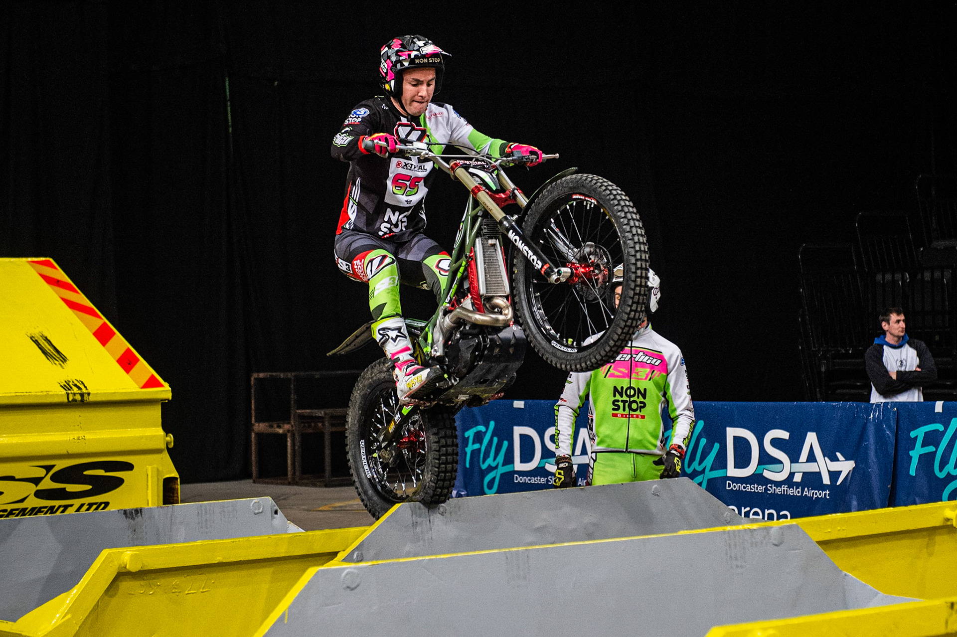 SHEFFIELD, ENGLAND  - DECEMBER 28TH final section of the FinalJamie Busto, Spain (Vertigo) on the    during the 25th Anniversary Sheffield Indoor Trial at the FlyDSA Arena, Sheffield on Saturday 28th December 2019. (Credit: Ian Charles | MI News)