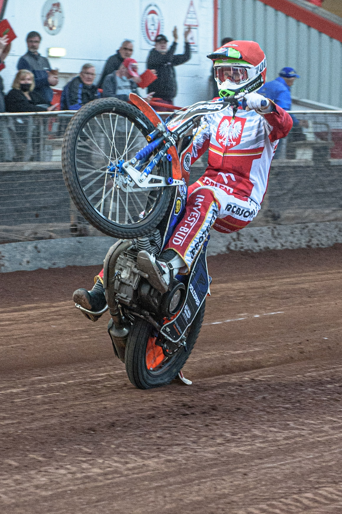 GLASGOW, UK. JUNE 19TH.  Tobiasz Musielak (Poland) celebrates with a wheelie  after scoring maximum points during the FIM Speedway Grand Prix Qualifying Round at the Peugeot Ashfield Stadium, Glasgow on Saturday 19th June 2021. (Credit: Ian Charles | MI News)