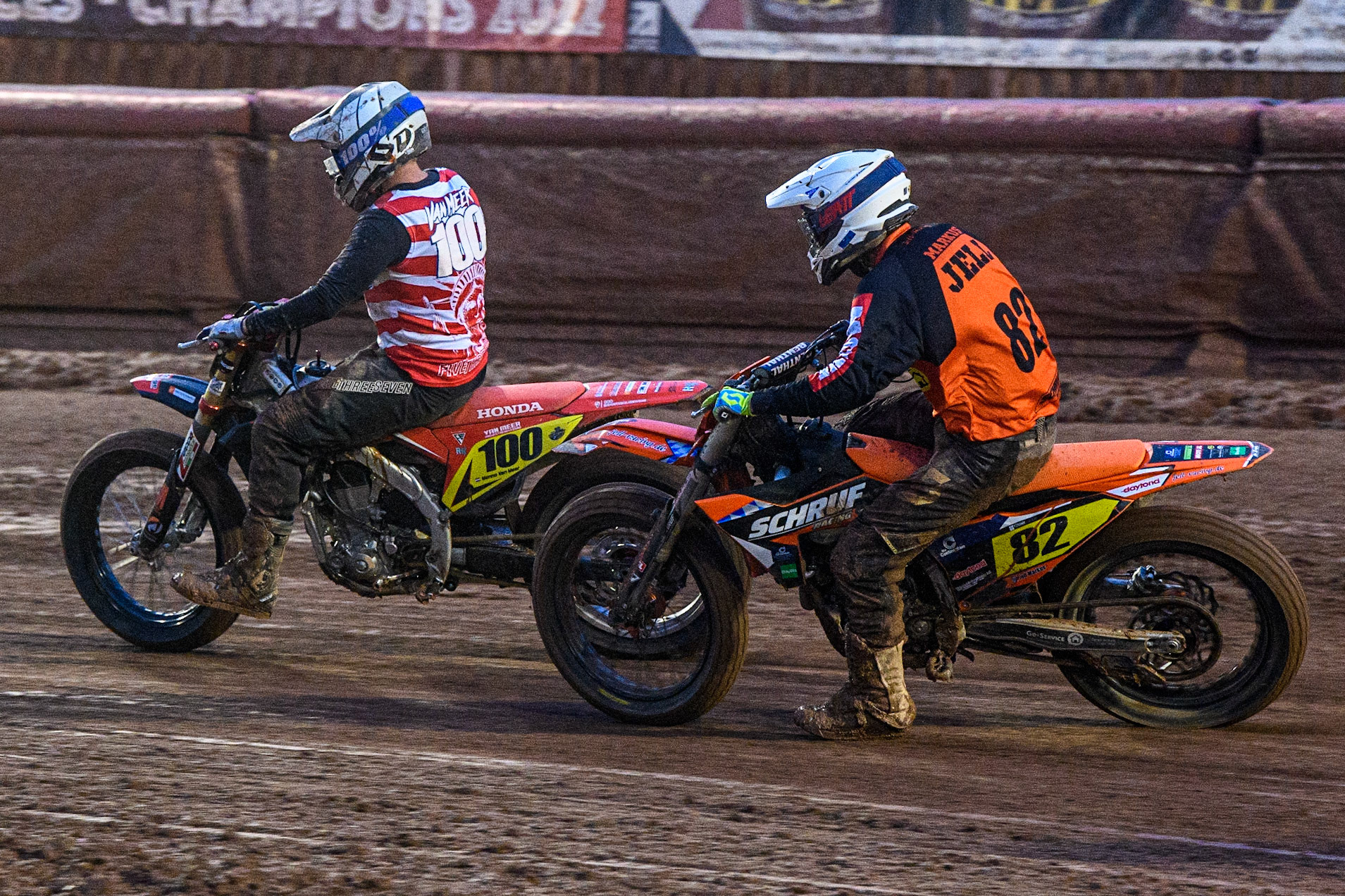 Markus Jell (82) from Germany chases Menno Van Meer (100) from Netherlands during the FIM World Flat Track Championship Round 1 at the National Speedway Stadium, Manchester on Saturday 5th August 2023. (Photo: Ian Charles | MI News)
