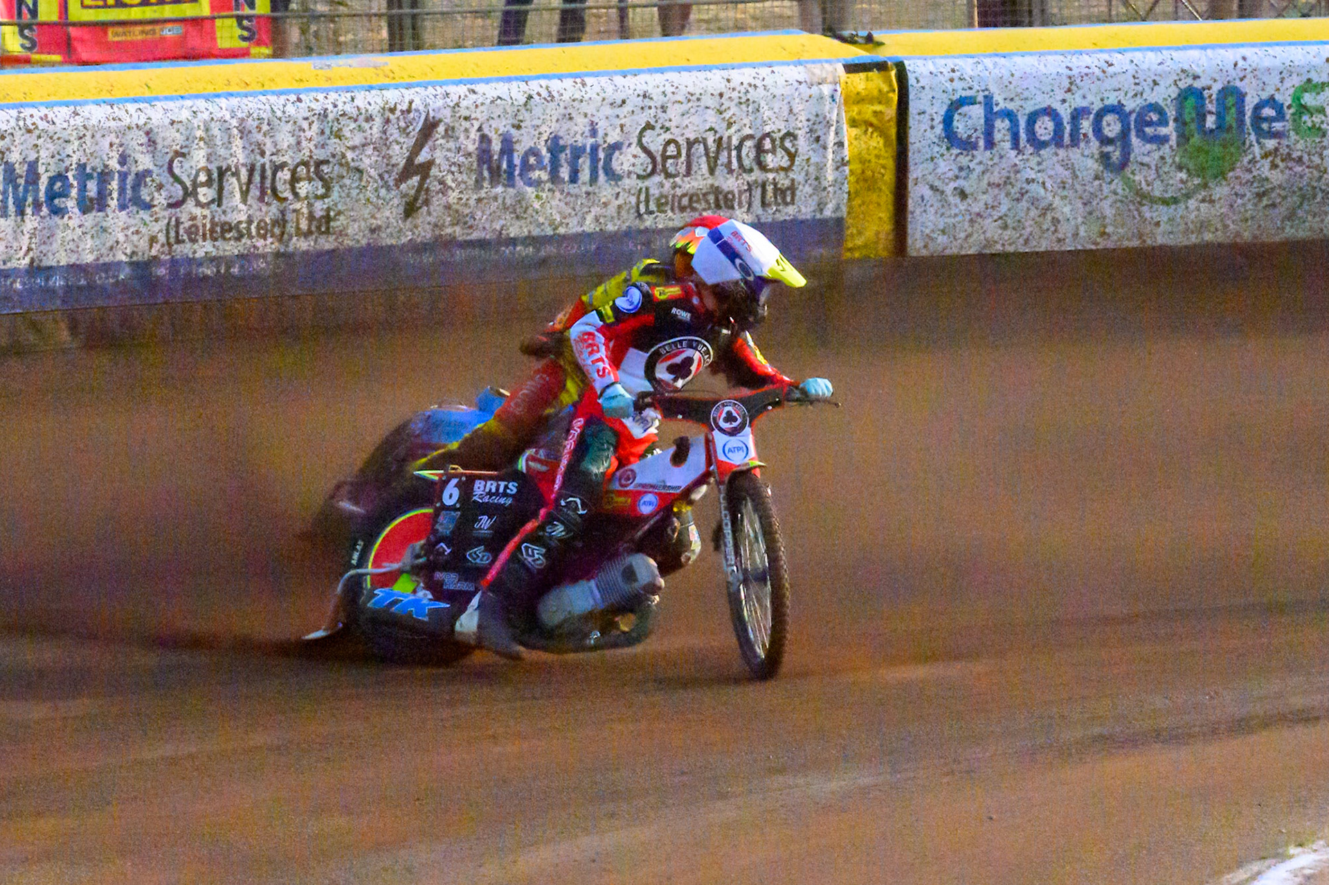 Tate Zischke of Belle Vue Aces in White loses control and flips off his bike during the Rowe Motor Oil Premiership match between Leicester Lions and Belle Vue Aces at the Hydroscan Arena, Leicester on Thursday 23rd July 2026. (Photo: Ian Charles | MI News)