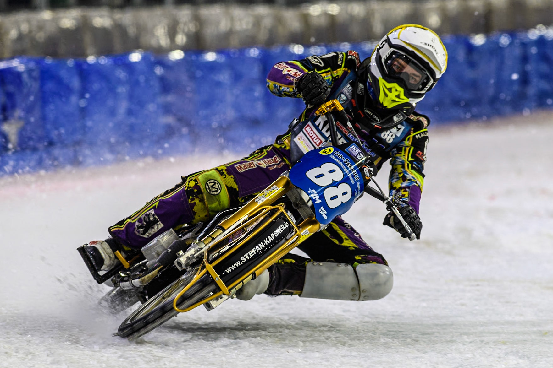 Germany's Max Niedermaier (88) in action during the FIM Ice Speedway Gladiators World Championship Final 3 at Ice Rink Thialf, Heerenveen on Saturday 6th April 2024. (Photo: Ian Charles | MI News)