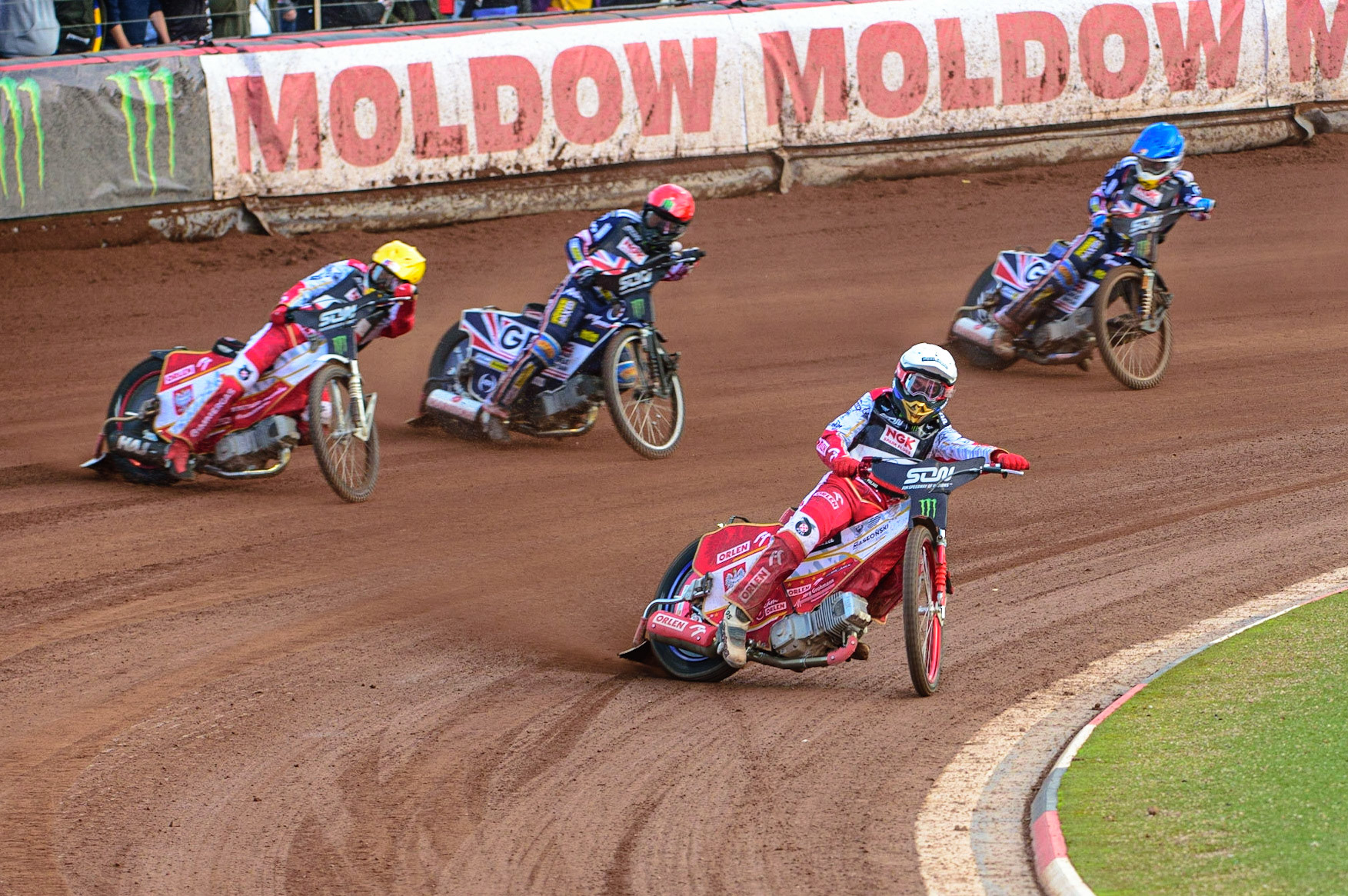 MANCHESTER, UK. OCT 16TH Bartosz Zmarzlik of Poland (White) leads Maciej Janowski of Poland (Yellow) Tai Woffinden of Great Britain (Red) and Robert Lambert of Great Britain (Blue) during the Monster Energy FIM Speedway of Nations at the National Speedway Stadium, Manchester on Saturday  16th October 2021. (Credit: Ian Charles | MI News)
