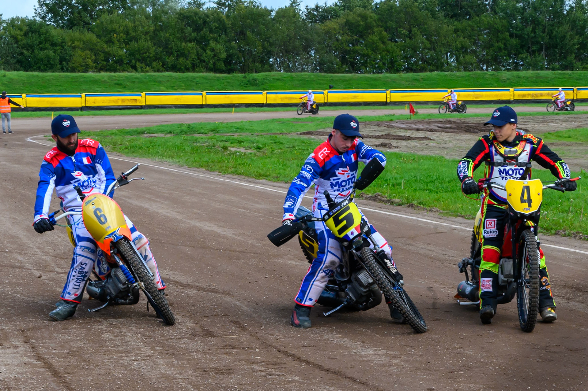 France: (L to R) Jordan Dubernard (6) , Tino Bouin (5), and Mathias Tresarrieu (4)  during the FIM Long Track of Nations 2026 at the Speed Centre Roden in the Netherlands on Sunday 20th September 2026. (Photo: Ian Charles | MI News)