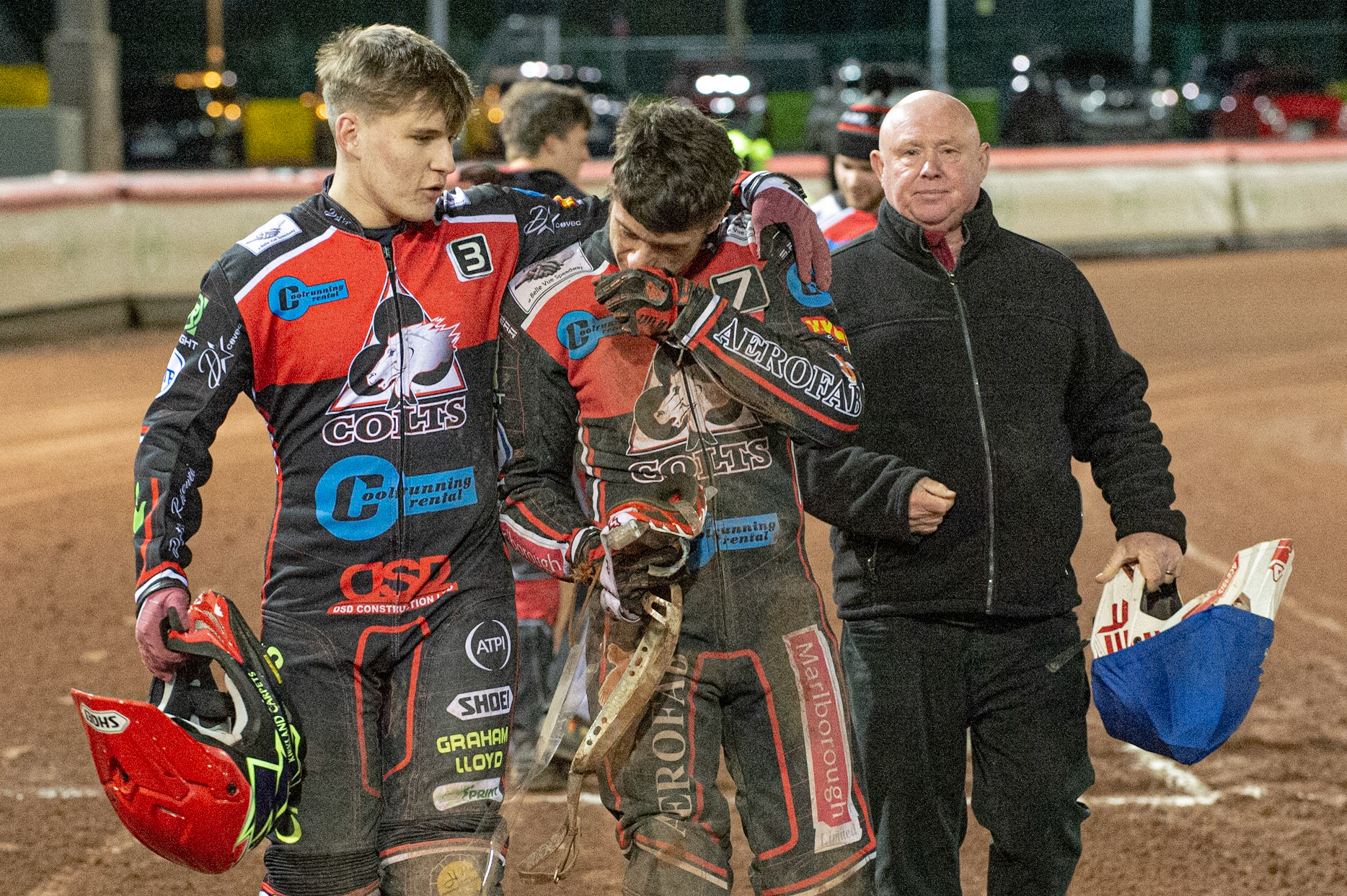 Photo: Ian Charles

Kyle Bickley   (left) consoles Ben Woodhull  after his fall on the final turn,  as  they walk back to the pits 

Belle Vue Colts v Leicester Lion Cubs, SGB National League KO Cup Final (2nd Leg), Belle Vue National Speedway Stadium, Manchester, Tuesday 29  October  2019