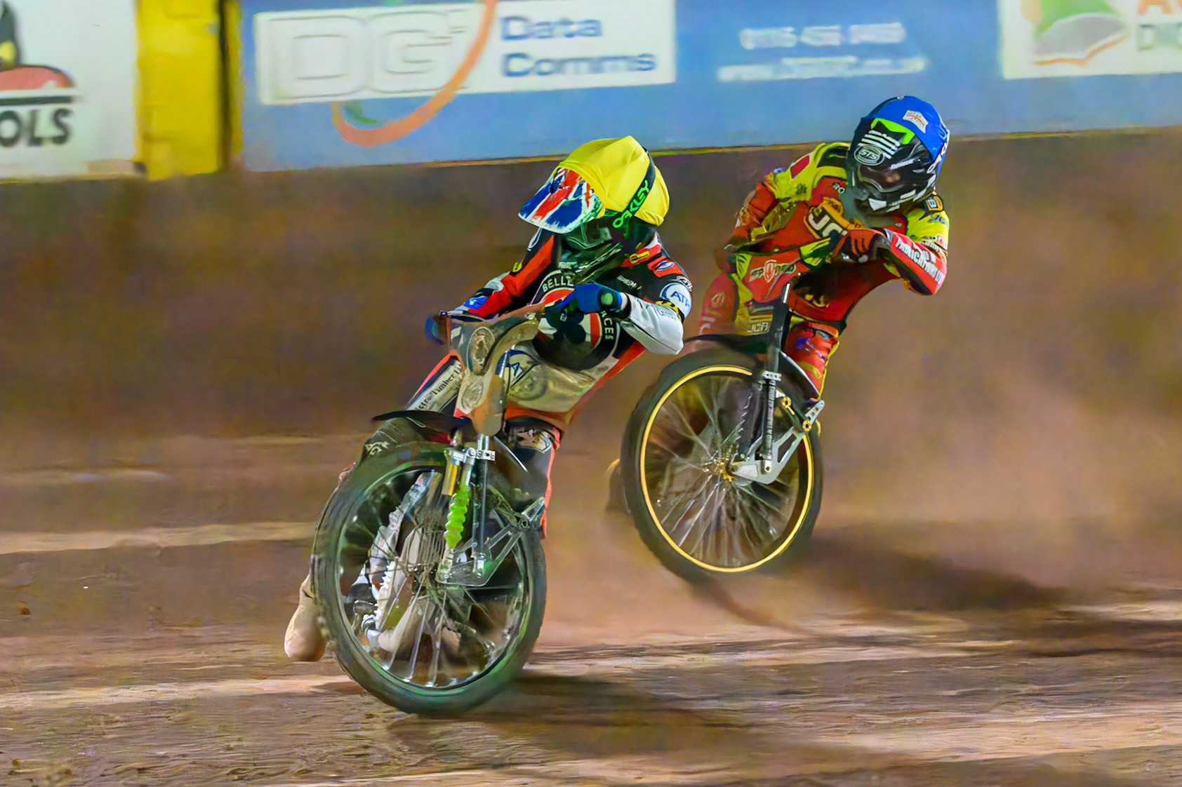 Will Cairns of Belle Vue Aces  in Yellow leading Joe Thompson of Leicester Lions in Blue during the Rowe Motor Oil Premiership match between Leicester Lions and Belle Vue Aces at the Hydroscan Arena, Leicester on Monday 7th September 2026. (Photo: Ian Charles | MI News)