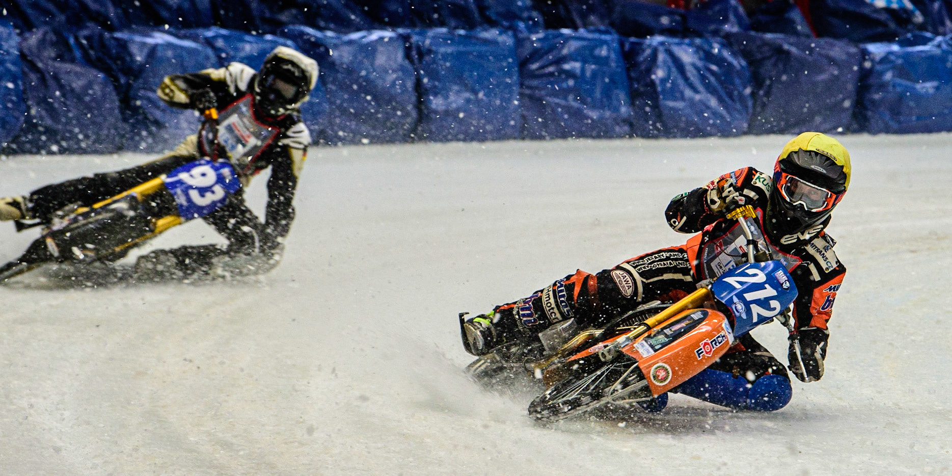 Lukas Hutla (212) (Yellow) inside Franz Mayerbüchler (93) (White) during the Ice Speedway Gladiators World Championship Final 2 at Max-Aicher-Arena, Inzell, Germany on Sunday 19th March 2023. (Photo: Ian Charles | MI News)
