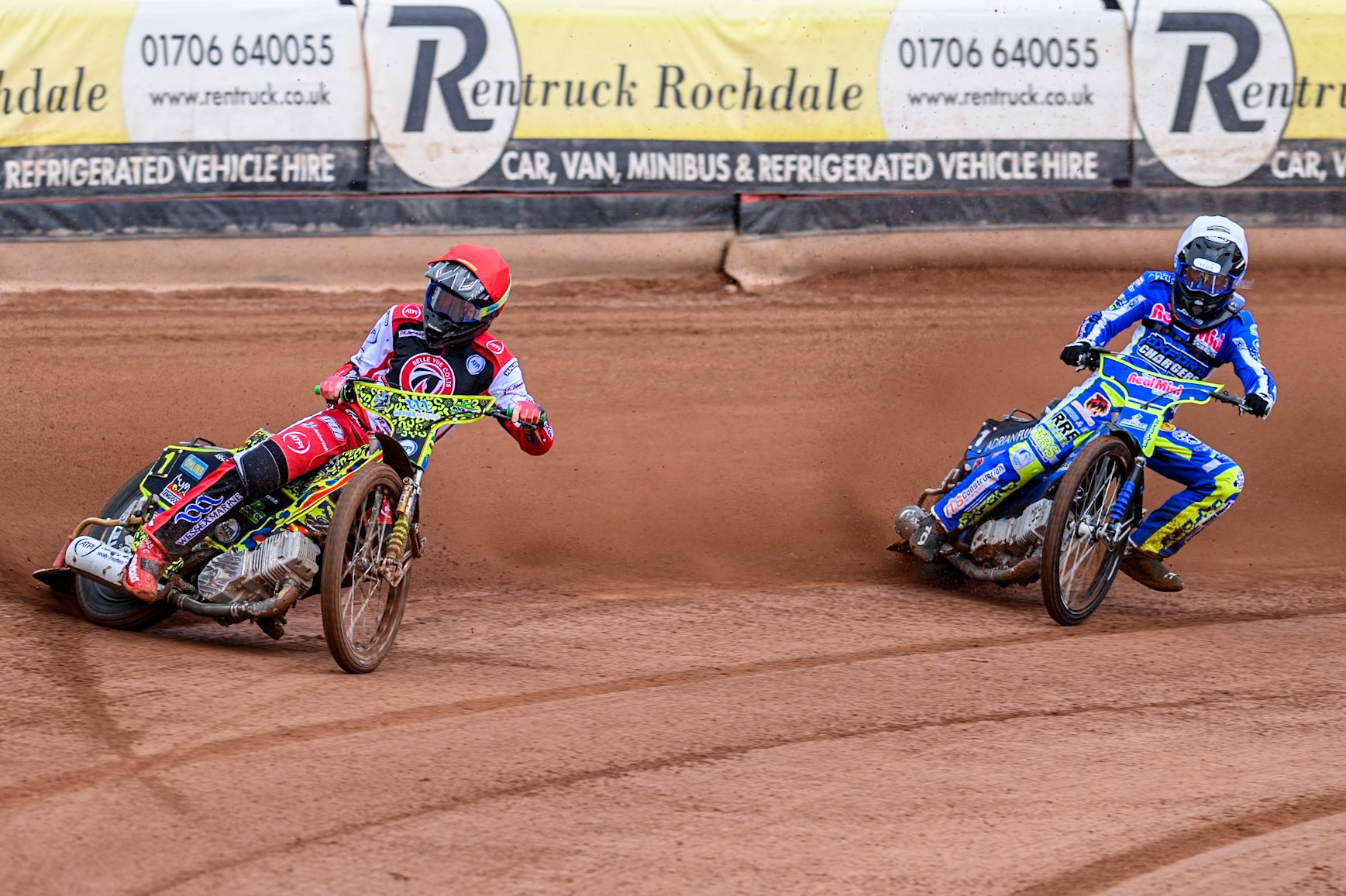 Belle Vue Colts' William Cairns in Red leading Oxford Chargers' Jody Scott  in White during the WSRA National Development League match between Belle Vue Colts and Oxford Chargers at the National Speedway Stadium, Manchester on Sunday 1st June 2025. (Photo: Ian Charles | MI News)